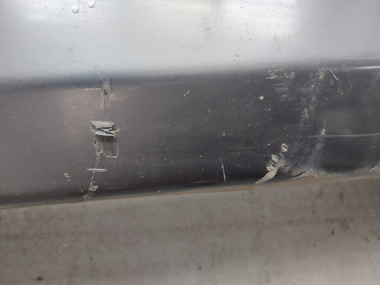 Бампер задний