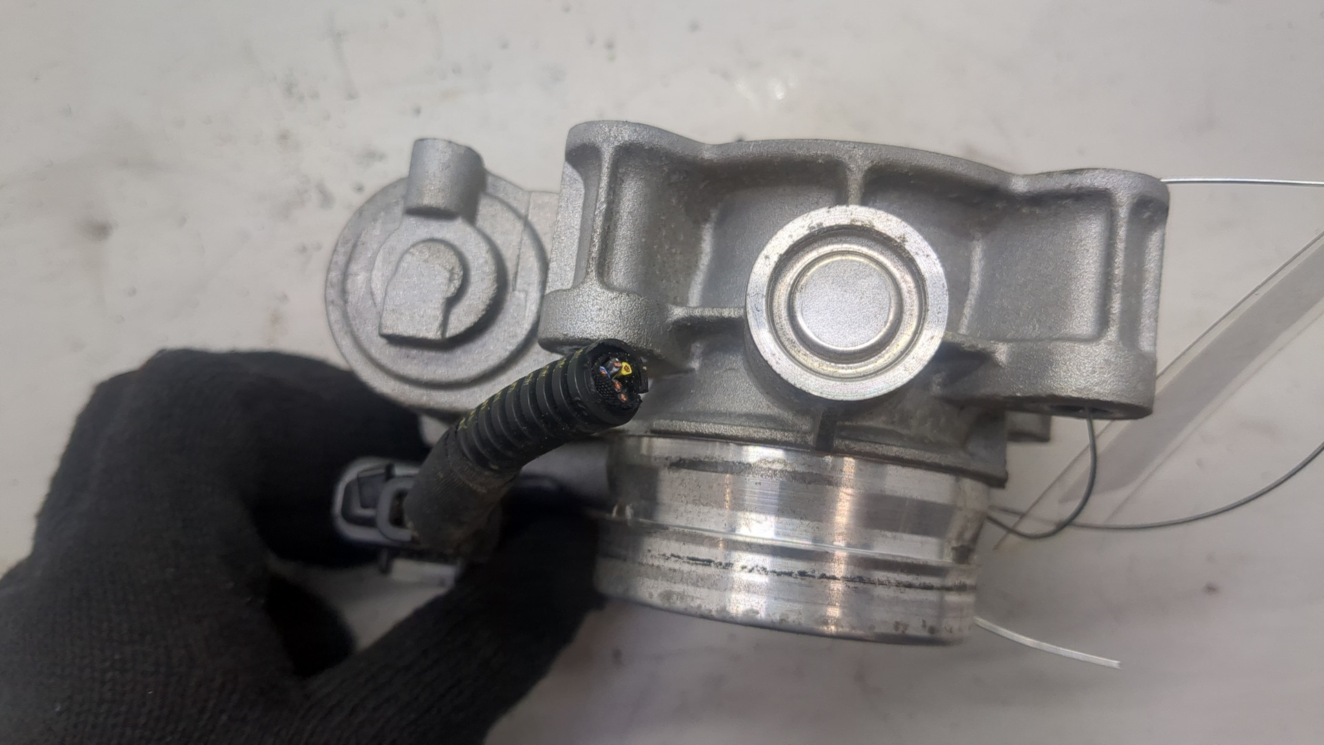 Заслонка дроссельная электрическая