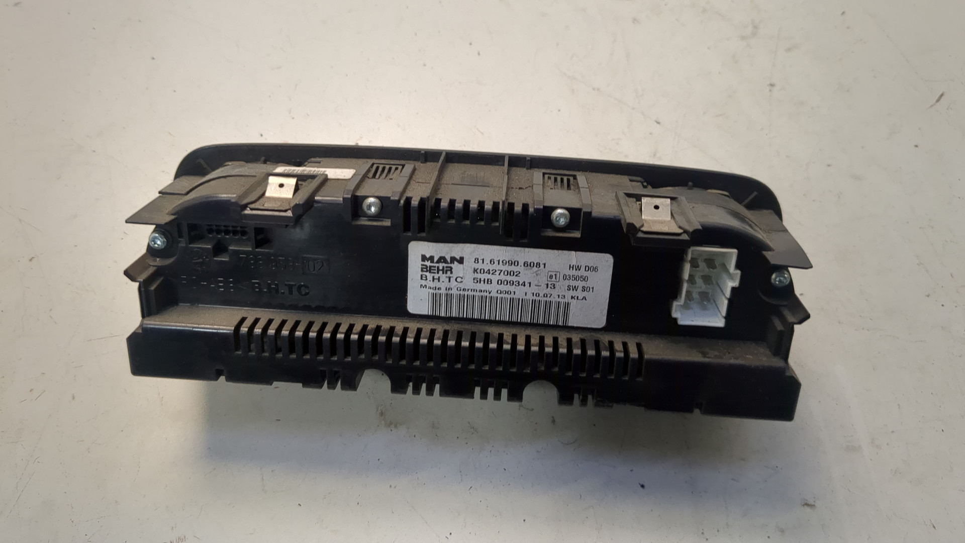 Переключатель отопителя