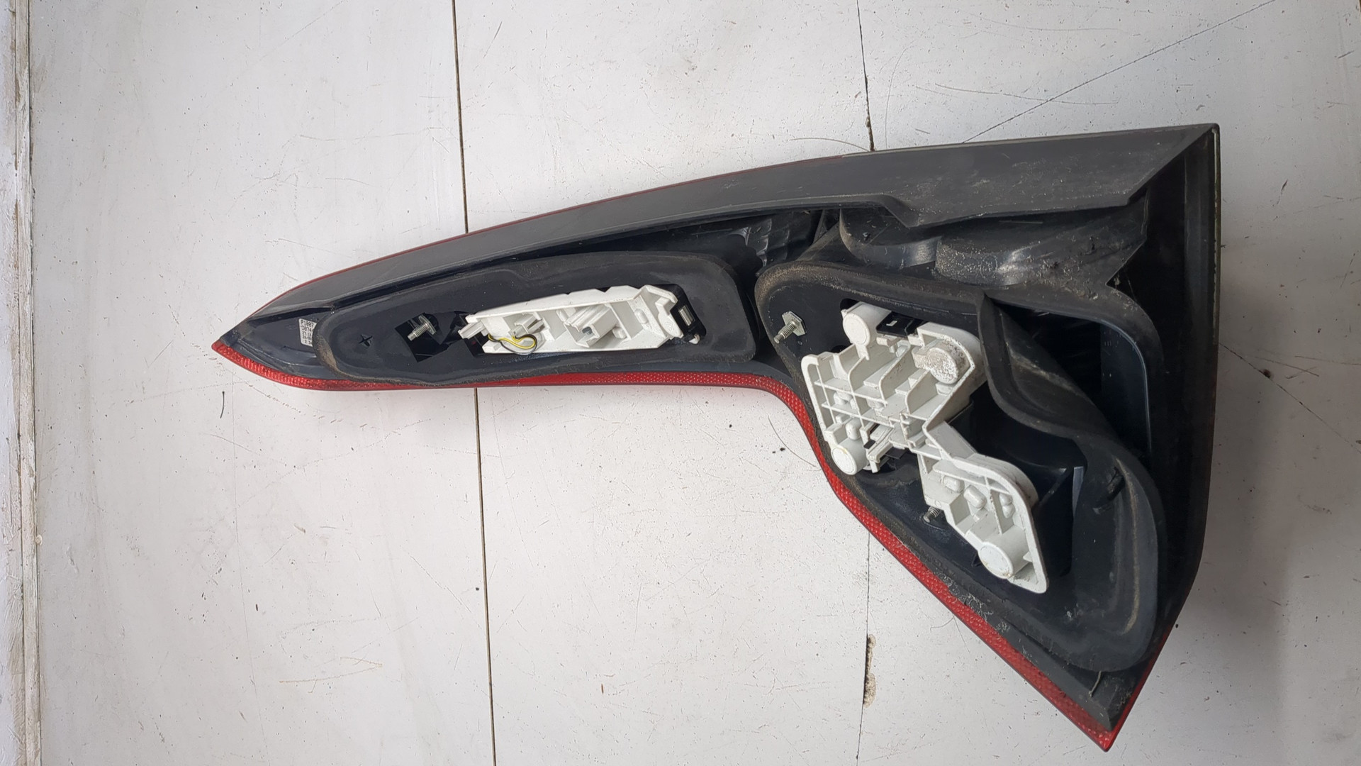 Фонарь задний правый