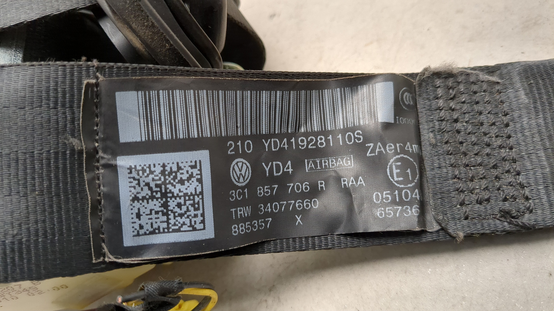 Ремень безопасности