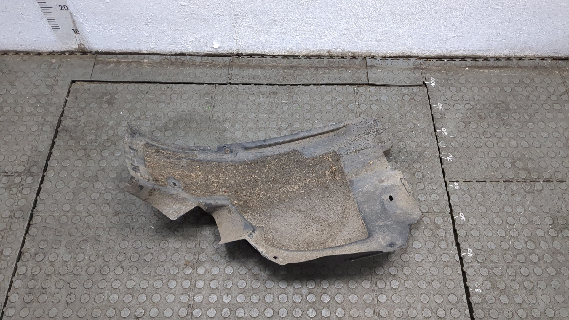 Локер передний левый