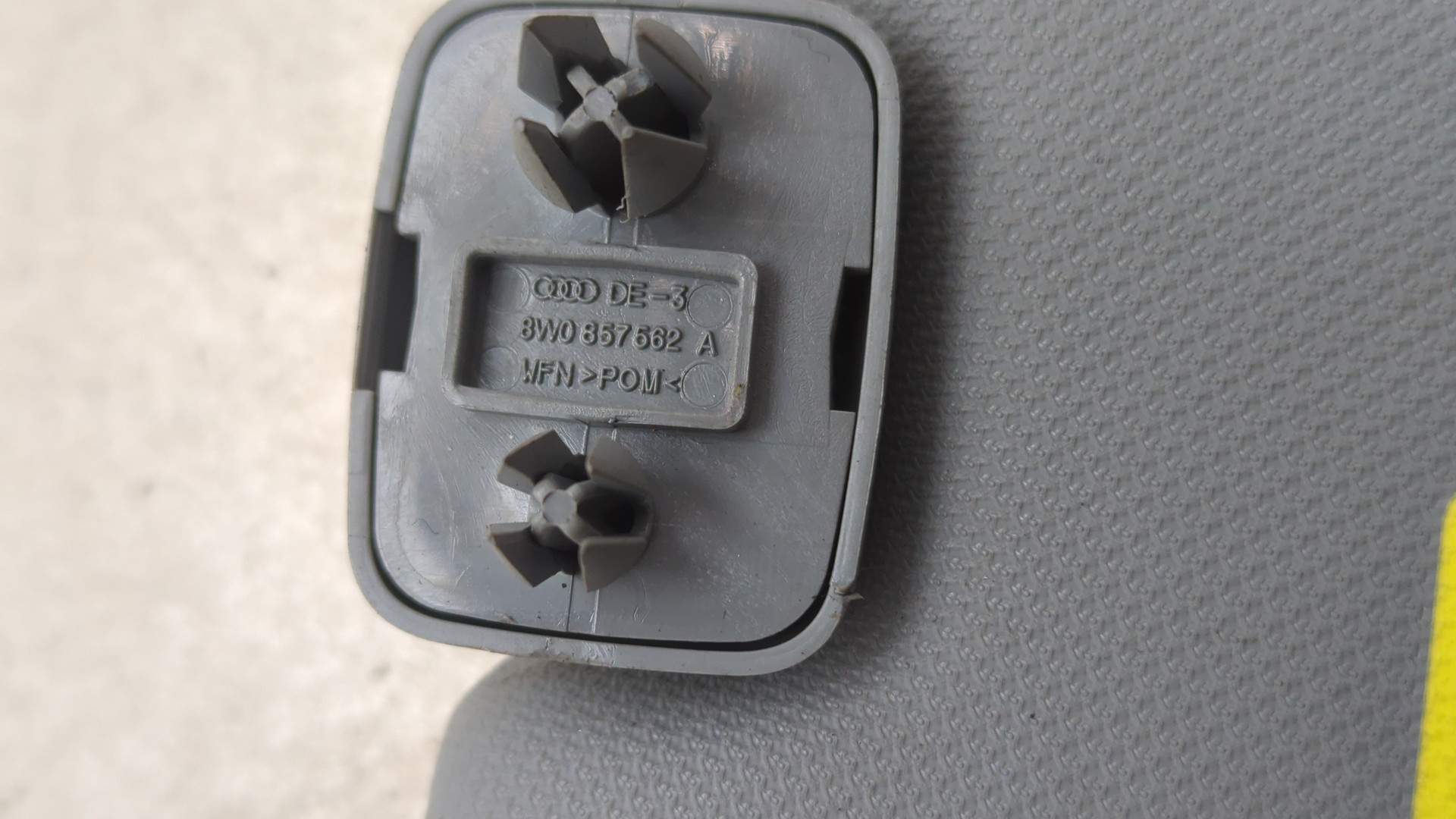 Козырек солнцезащитный