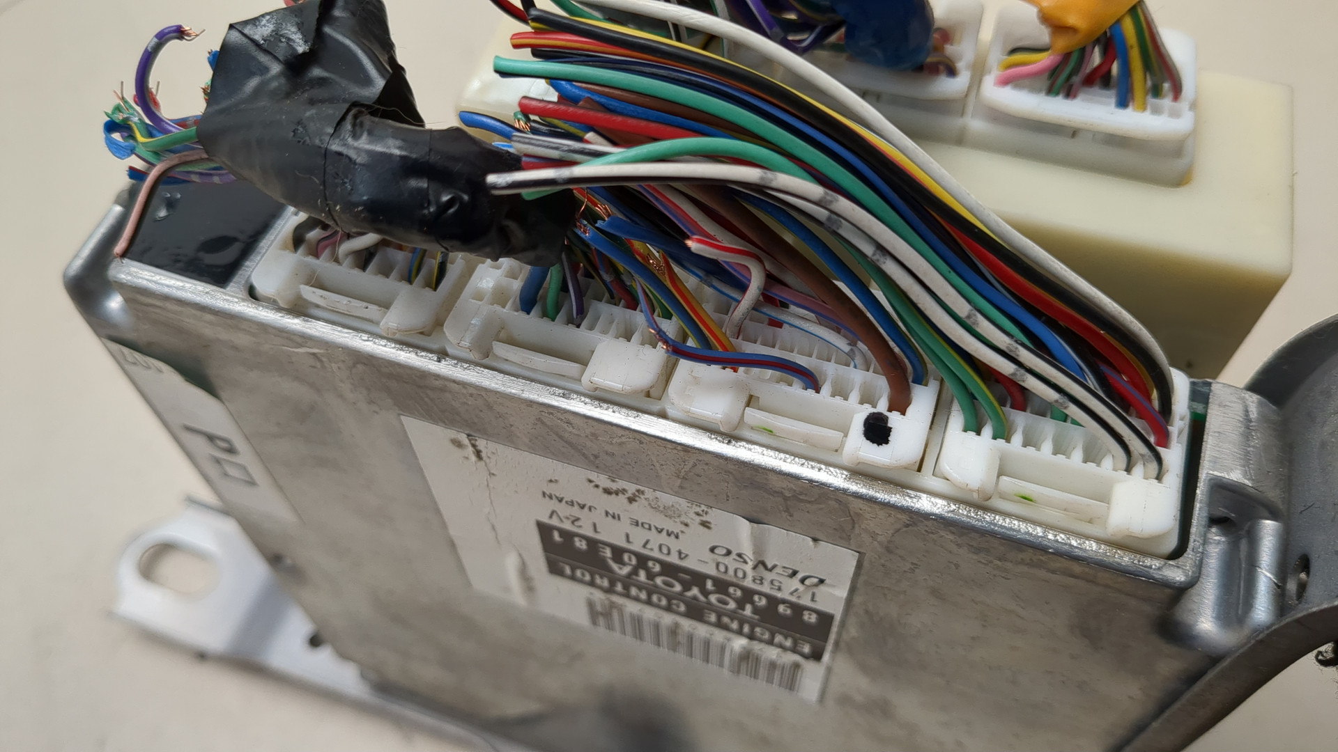 Блок управления двигателем