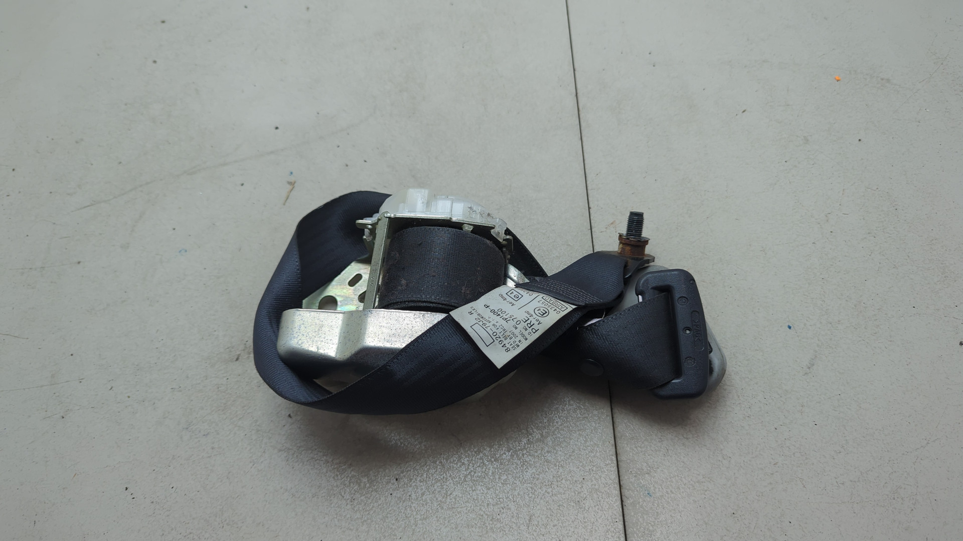 Ремень безопасности