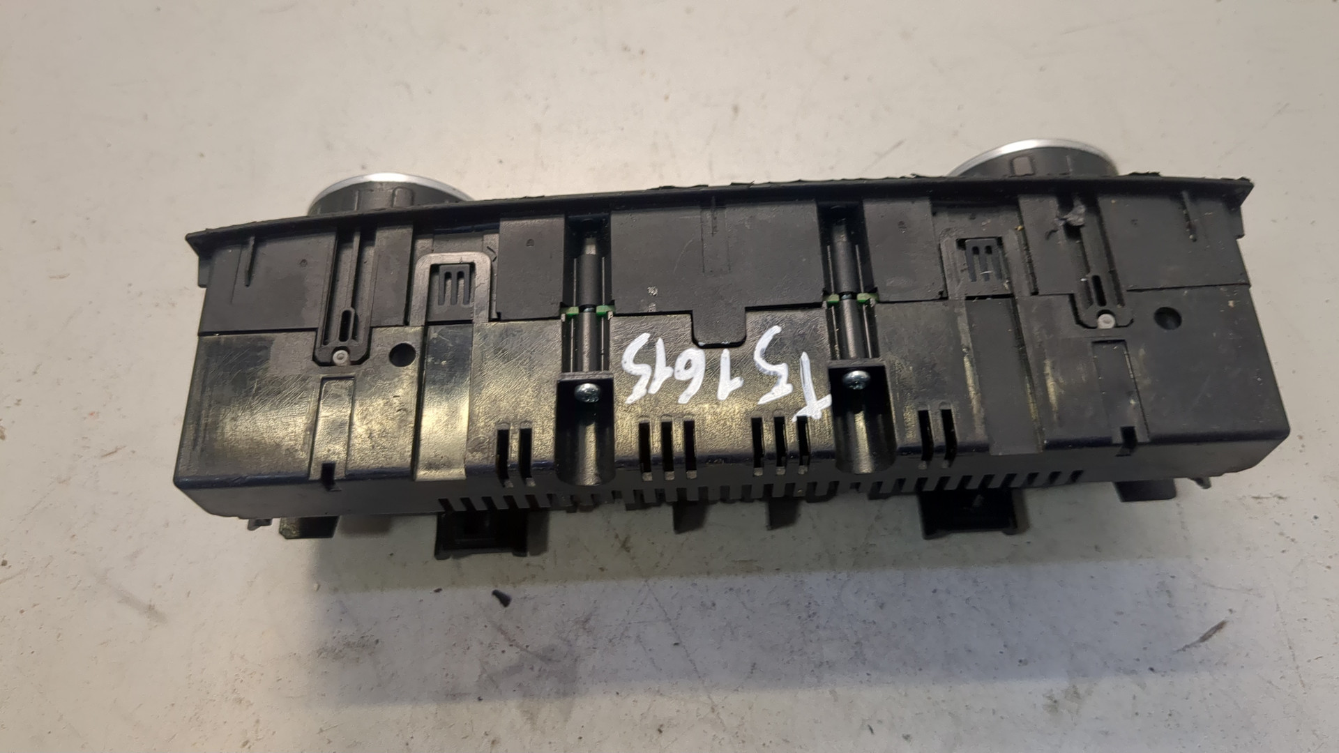 Переключатель отопителя