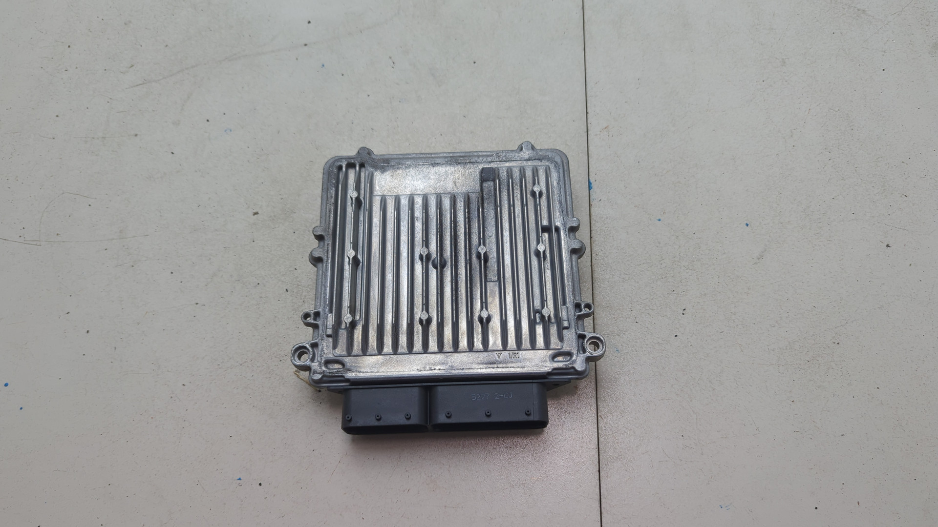 Блок управления двигателем