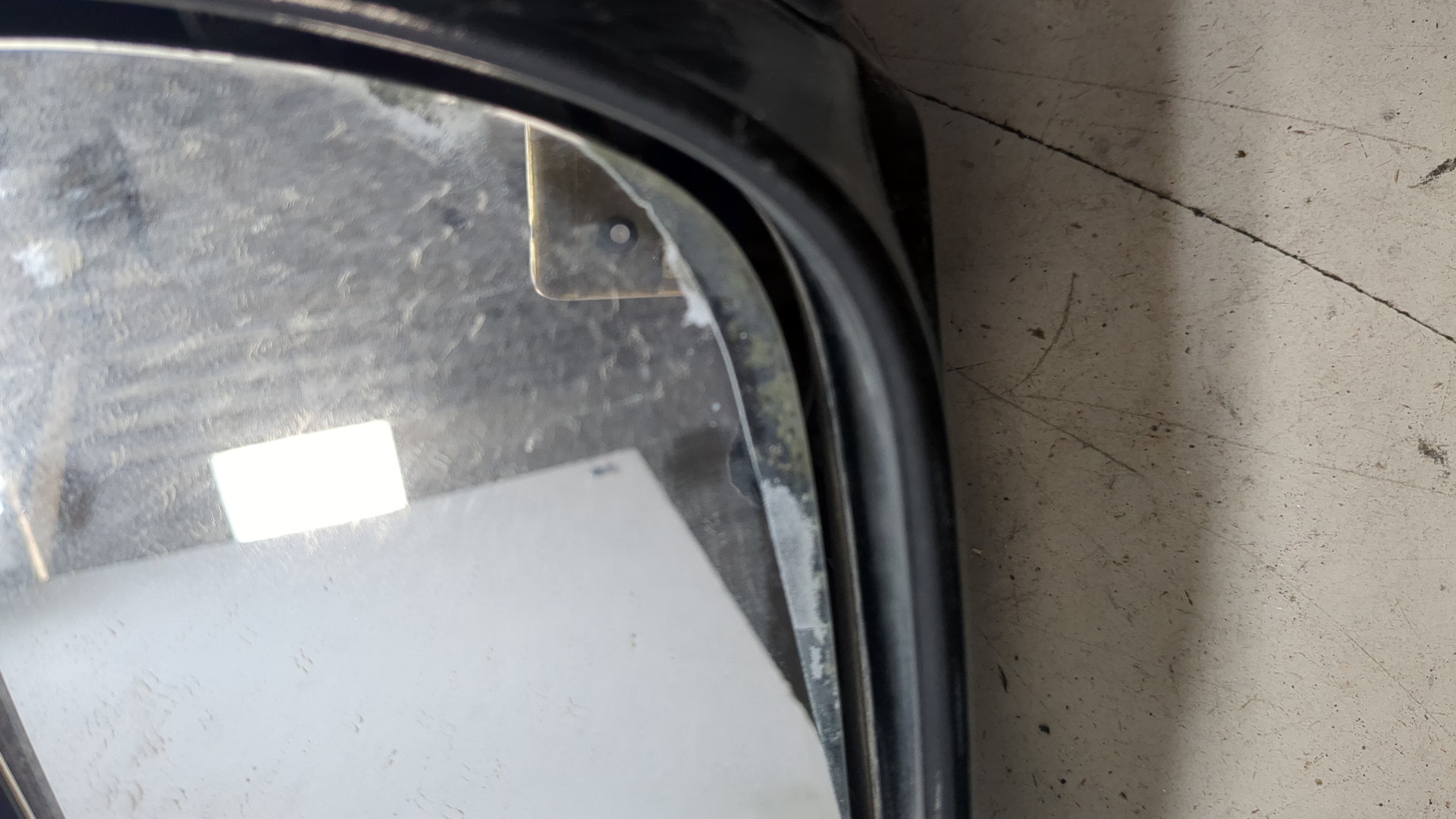 Зеркало левое электрическое