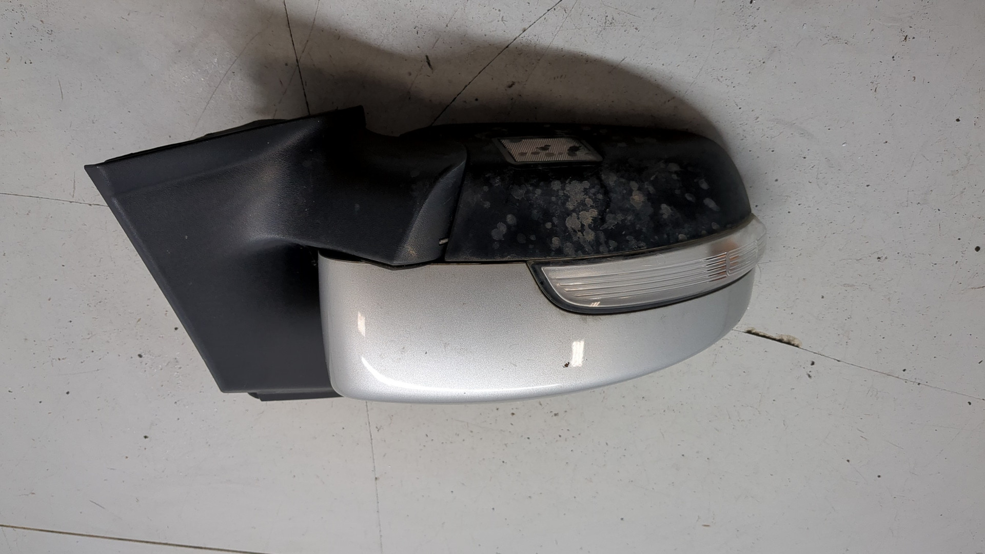 Зеркало правое электрическое