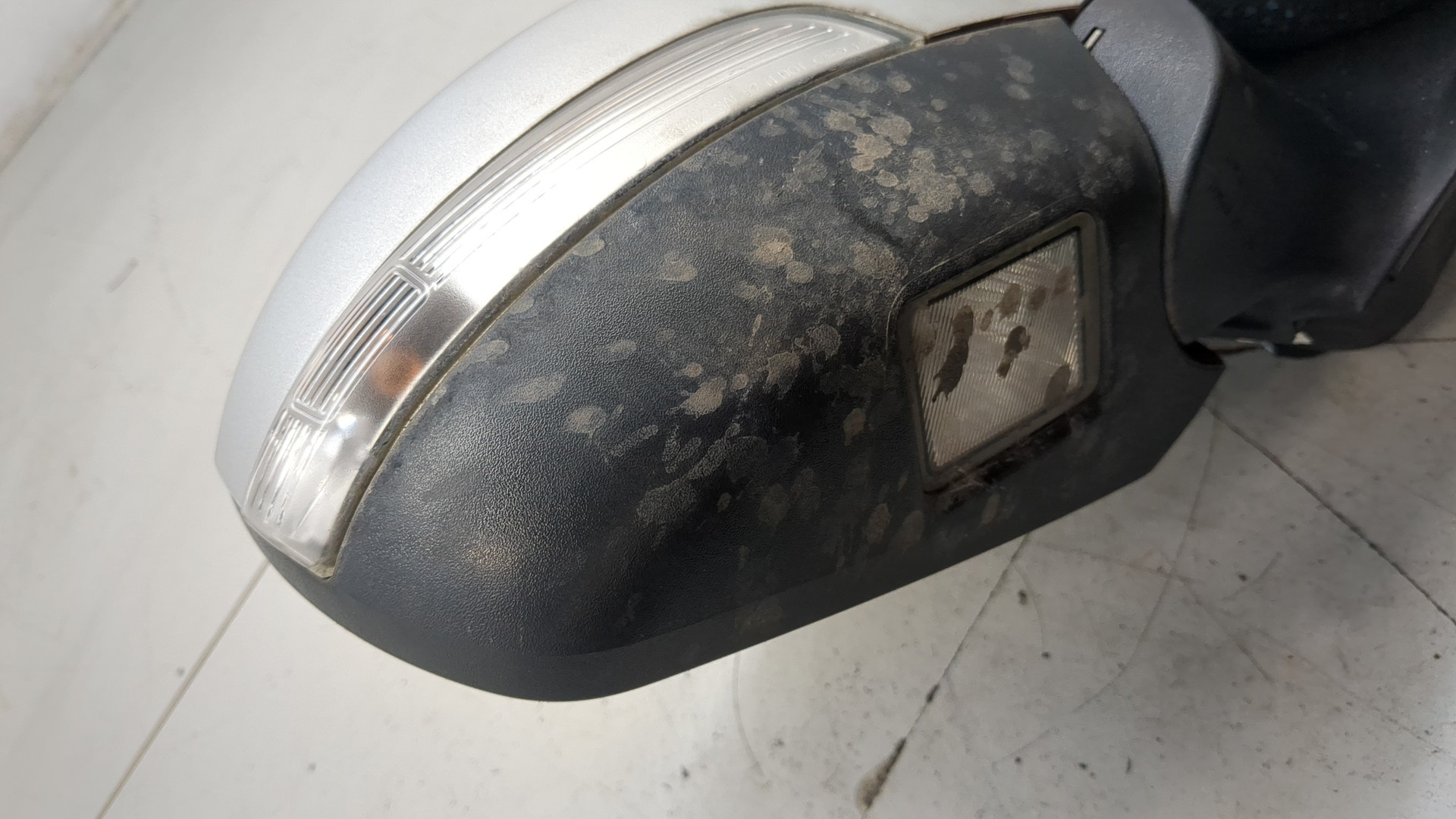 Зеркало правое электрическое