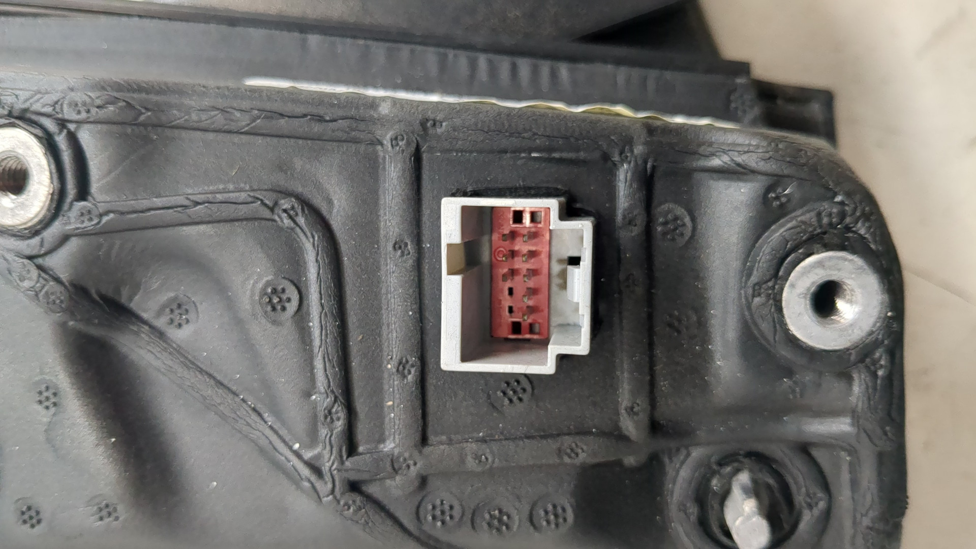 Зеркало правое электрическое