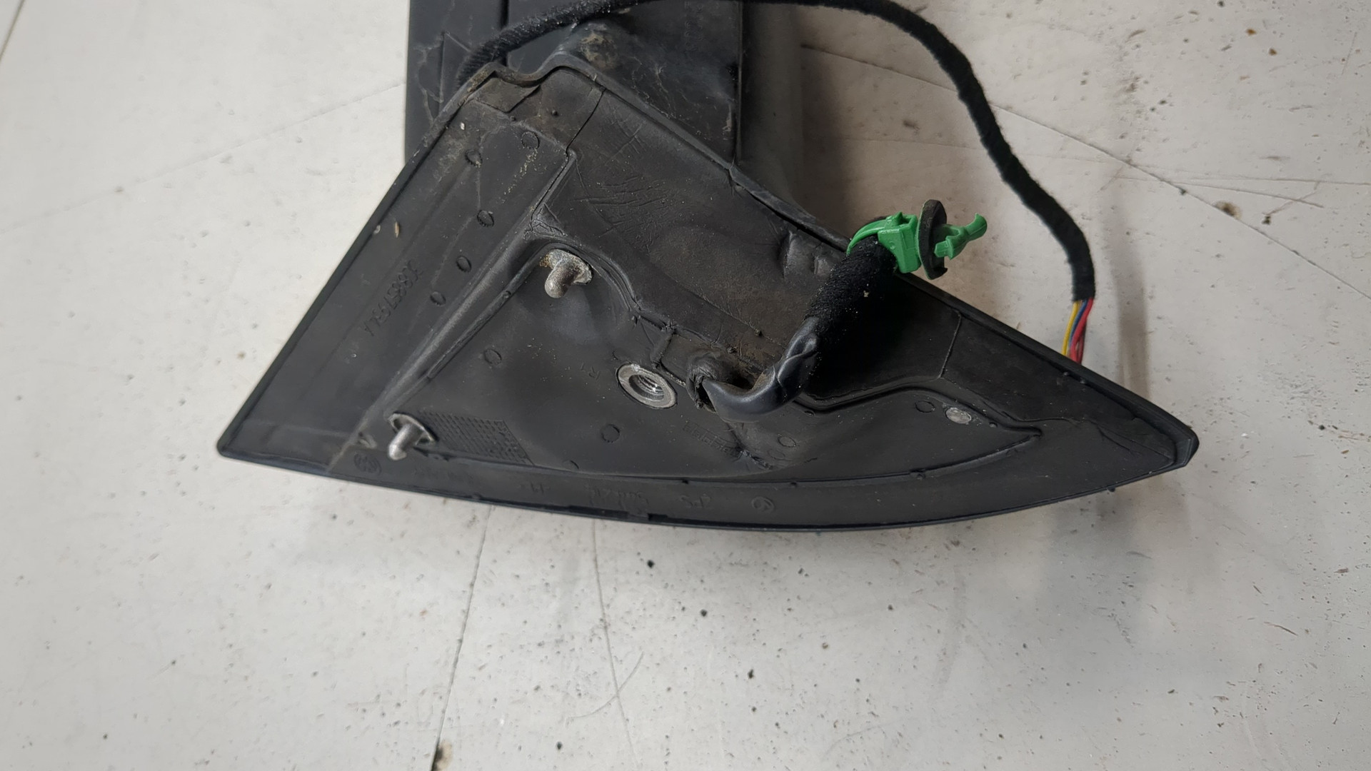 Зеркало правое электрическое