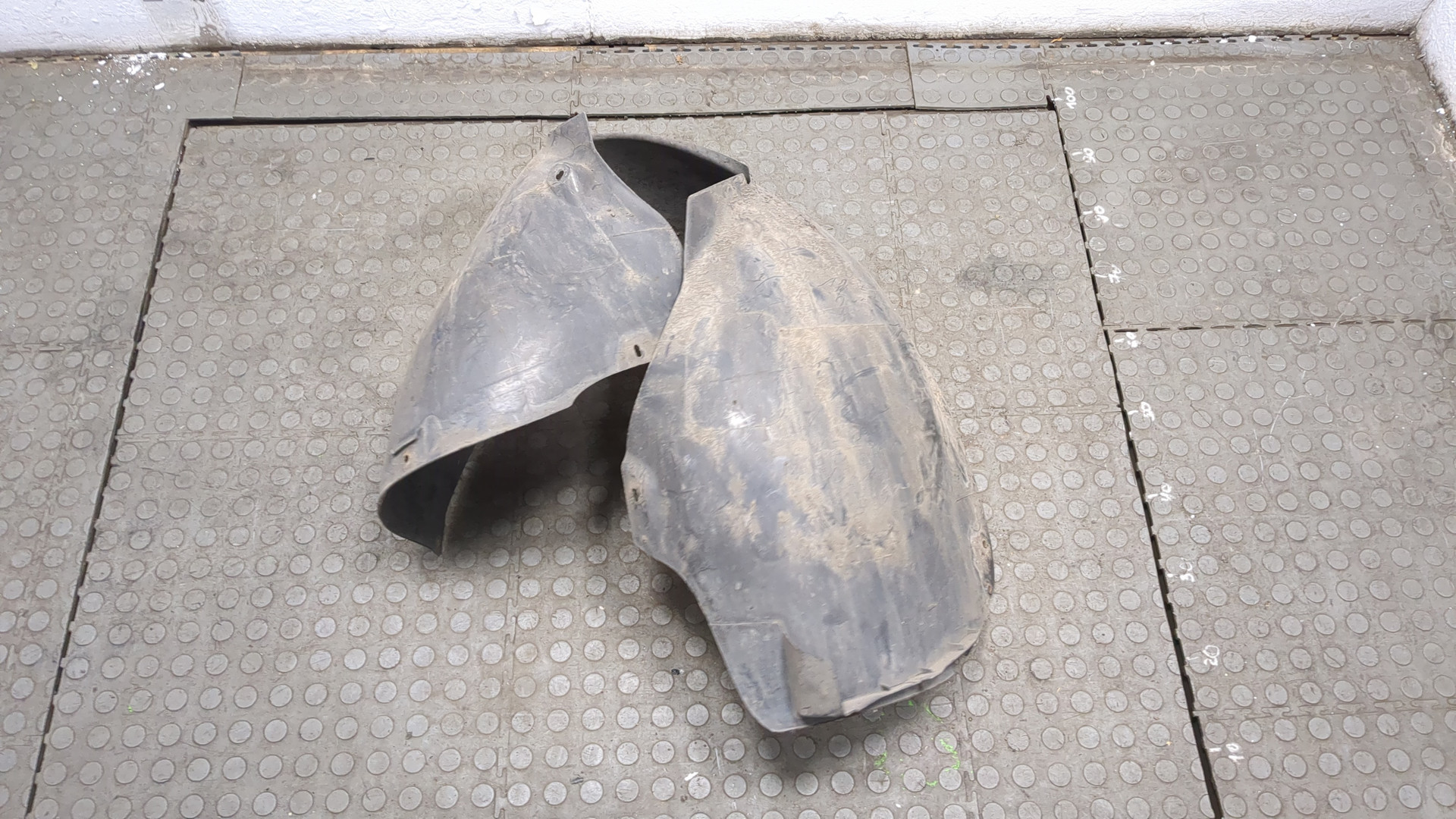 Локер передний правый