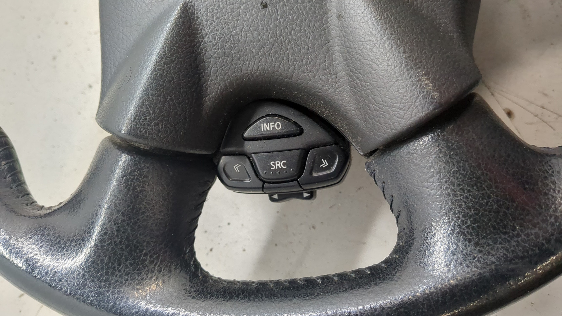 Рулевое колесо (руль)