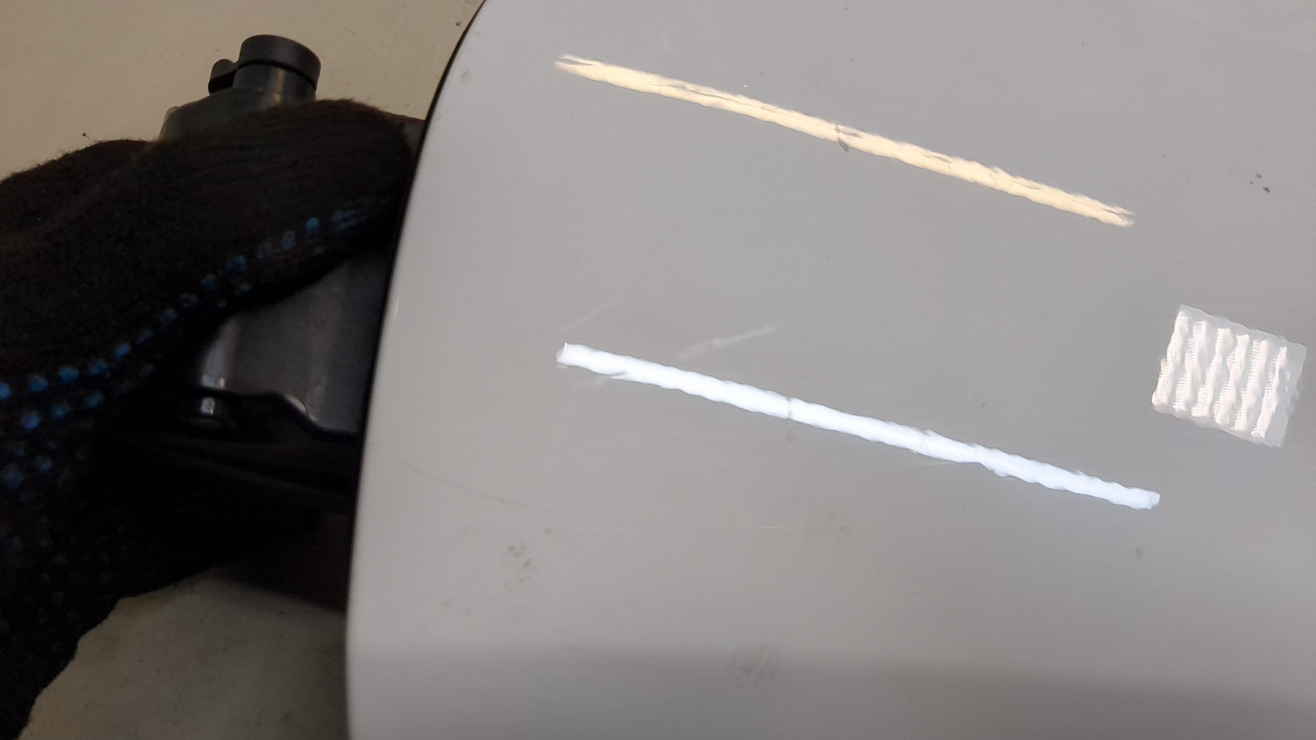 Лючок бензобака