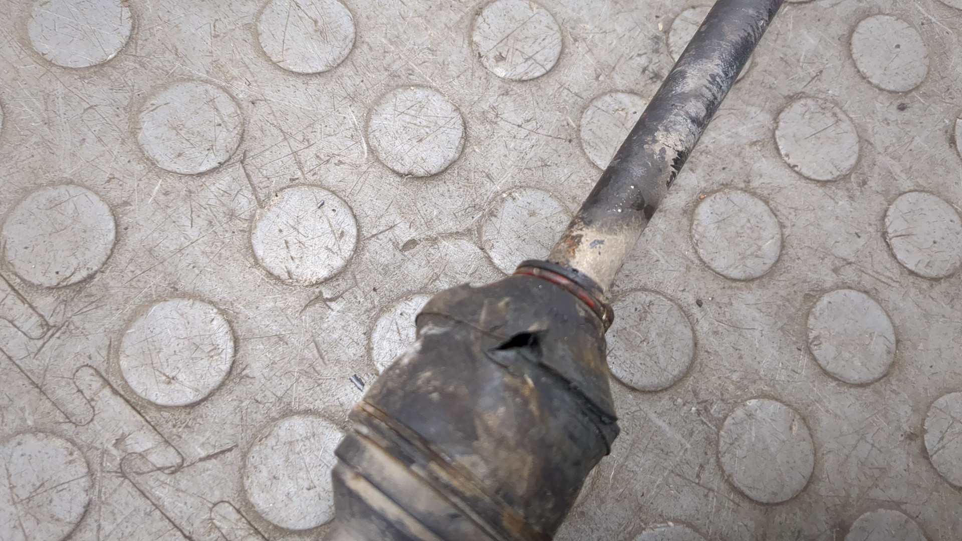 Тяга рулевая