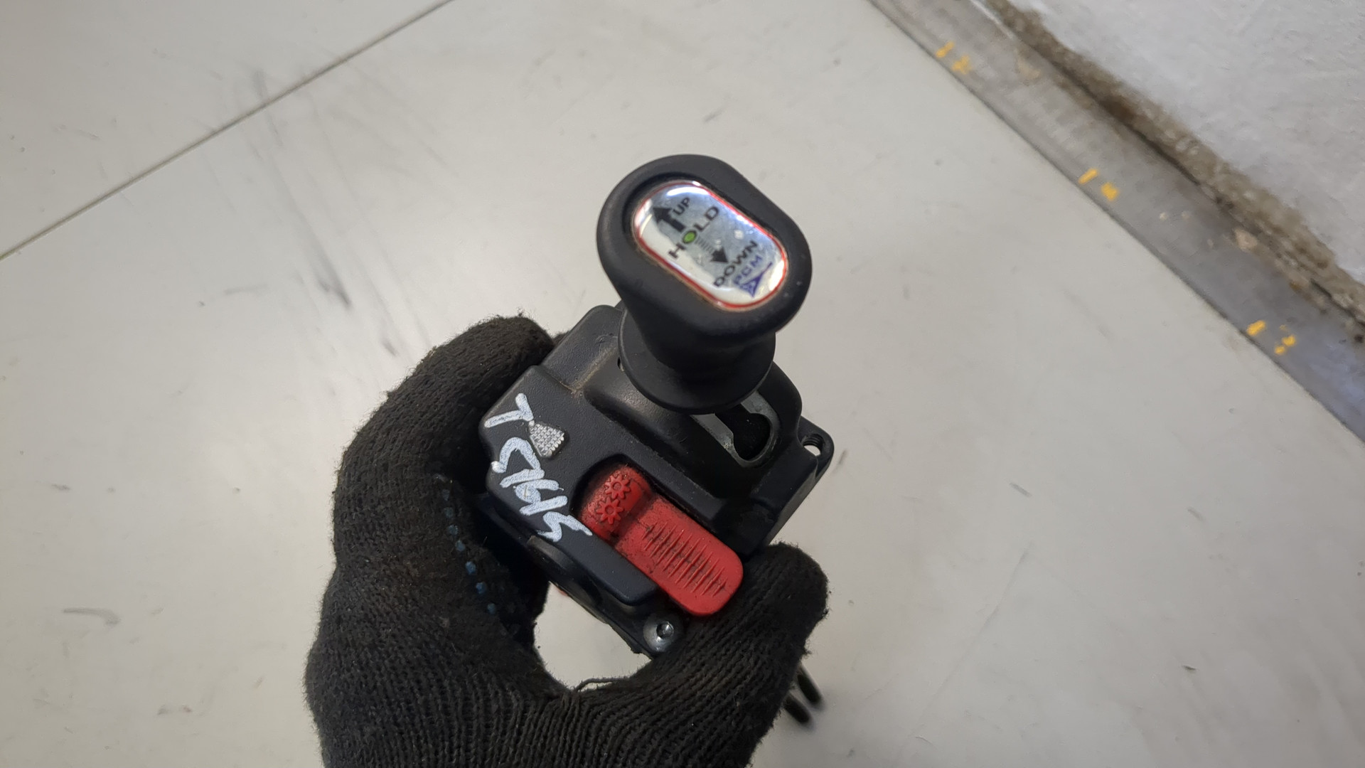 Рычаг стояночного тормоза