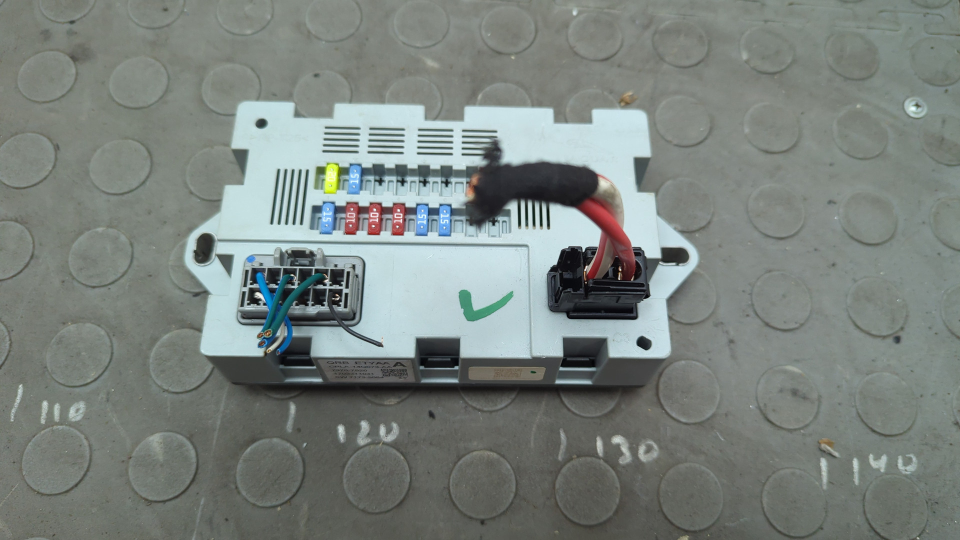 Блок предохранителей