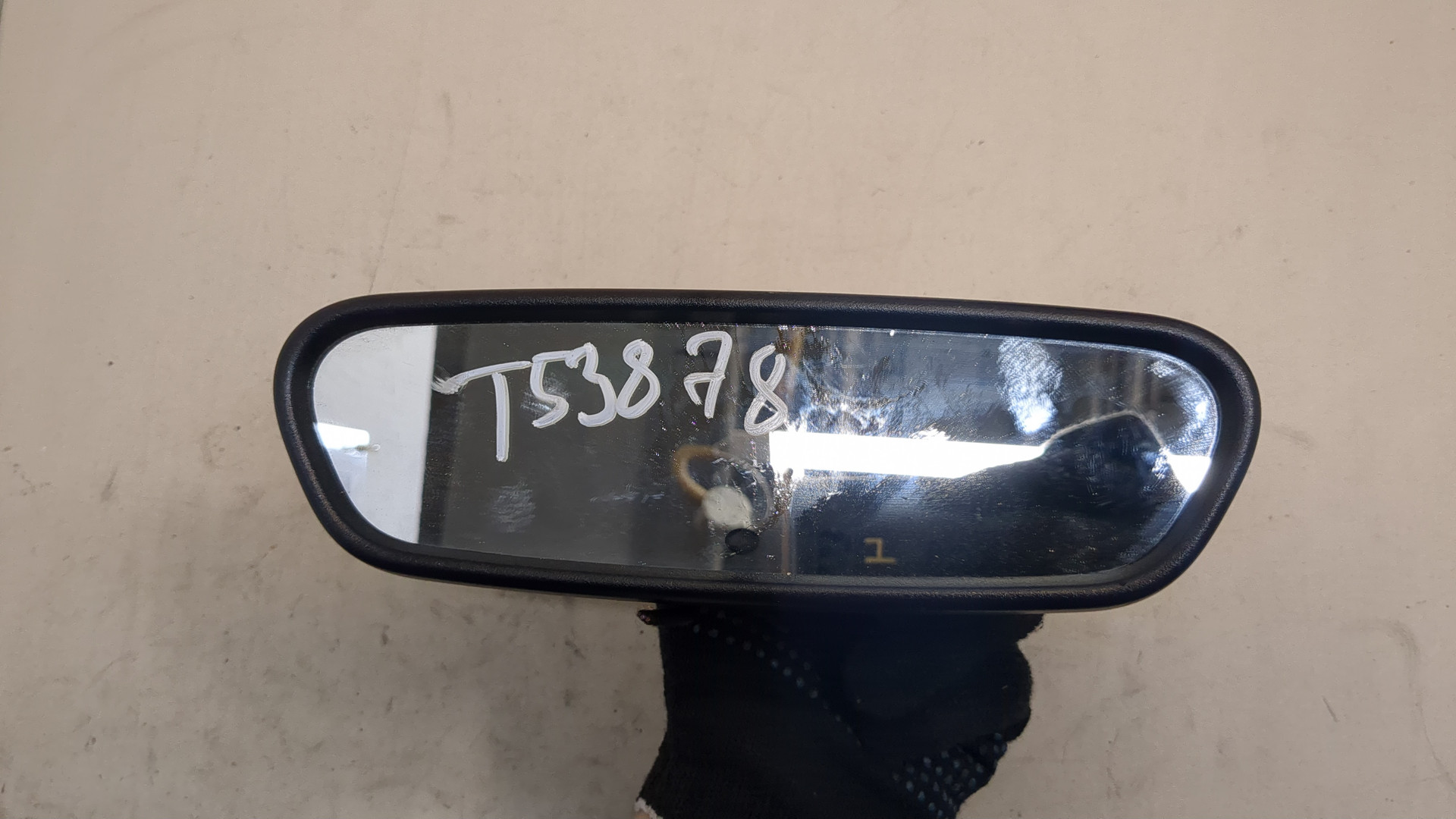 Зеркало заднего вида