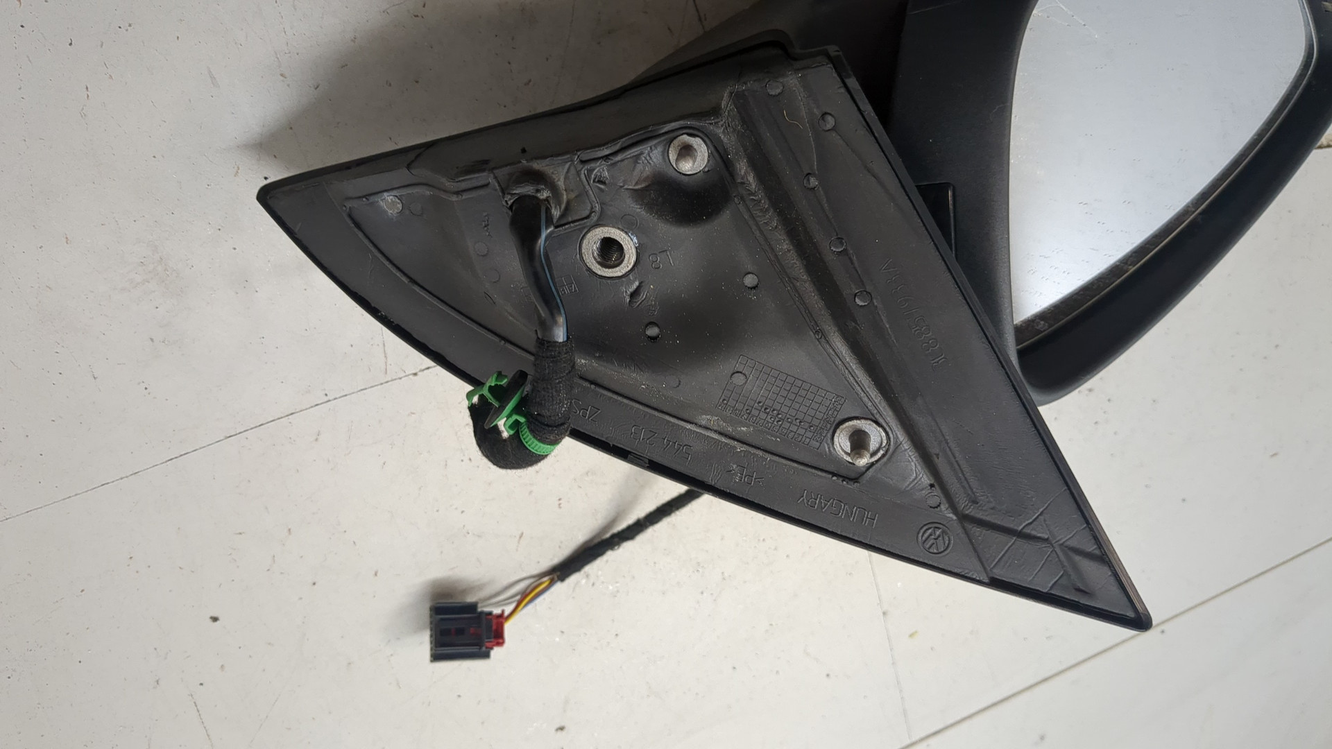 Зеркало левое электрическое