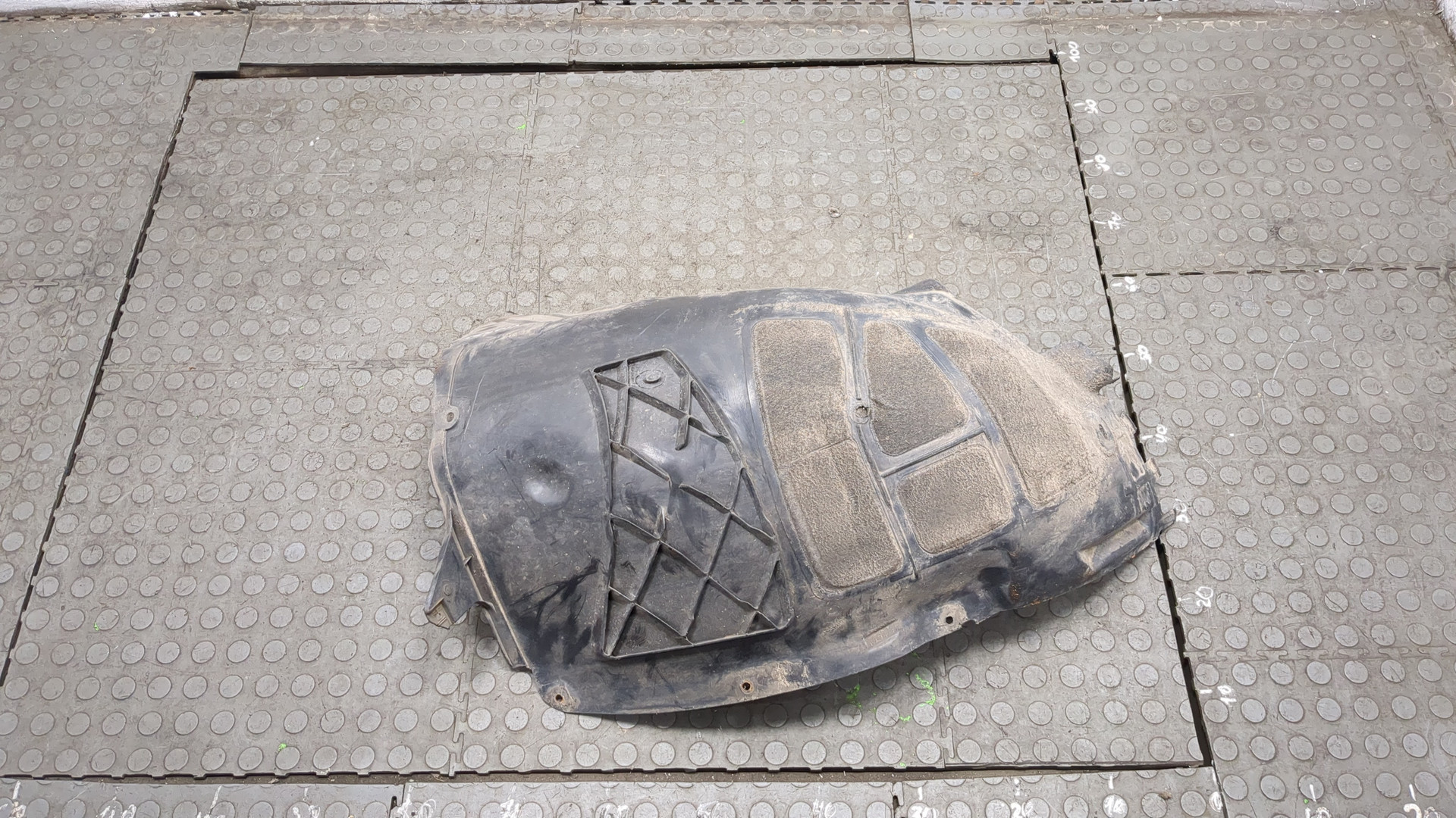 Локер передний левый