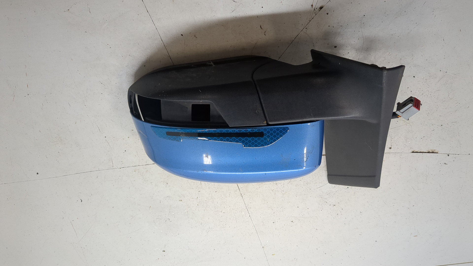 Зеркало левое электрическое