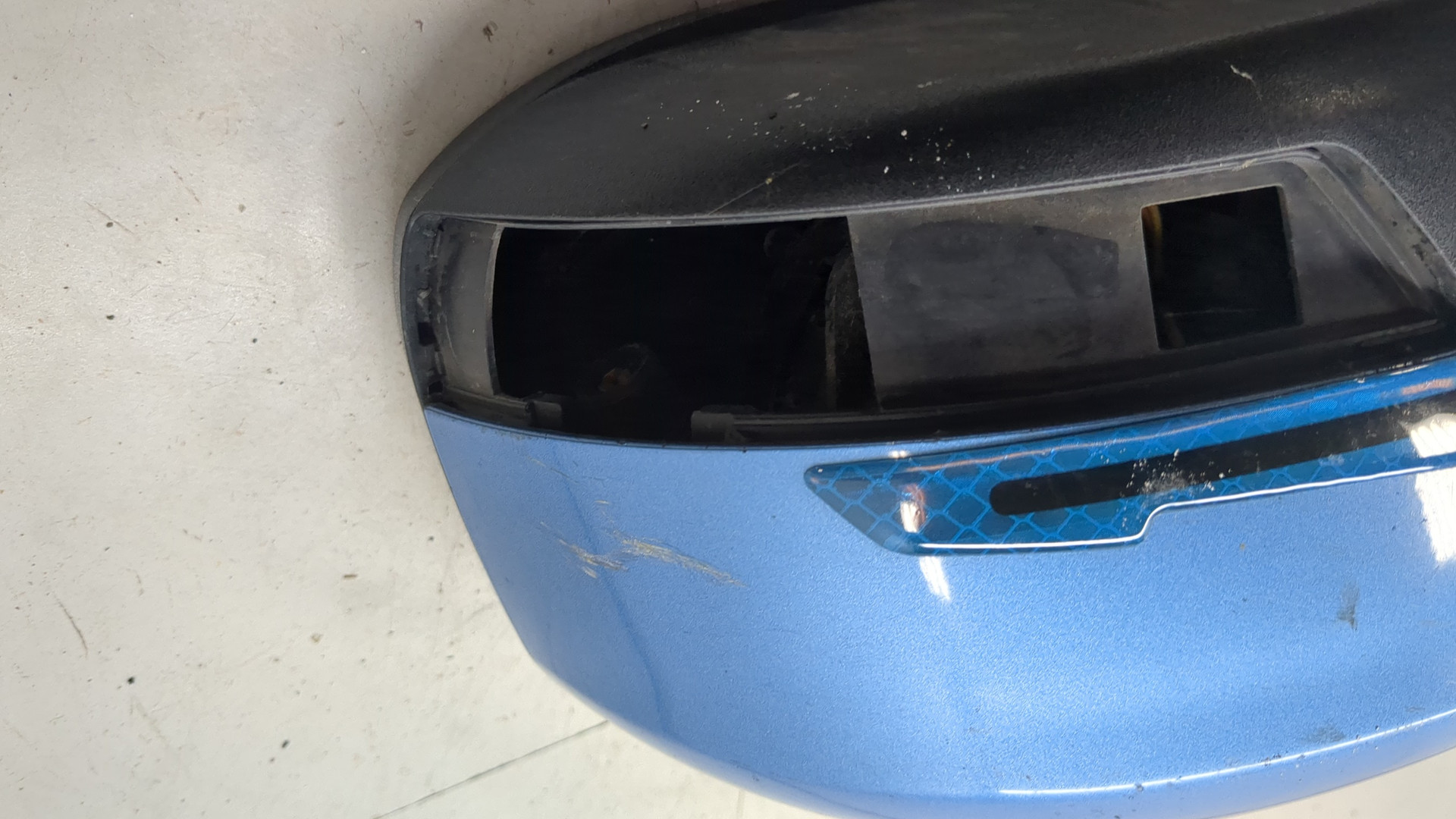 Зеркало левое электрическое