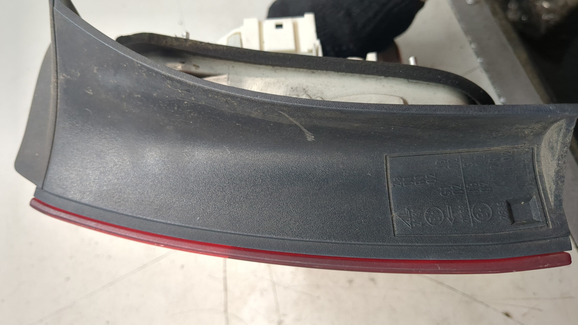 Фонарь задний левый