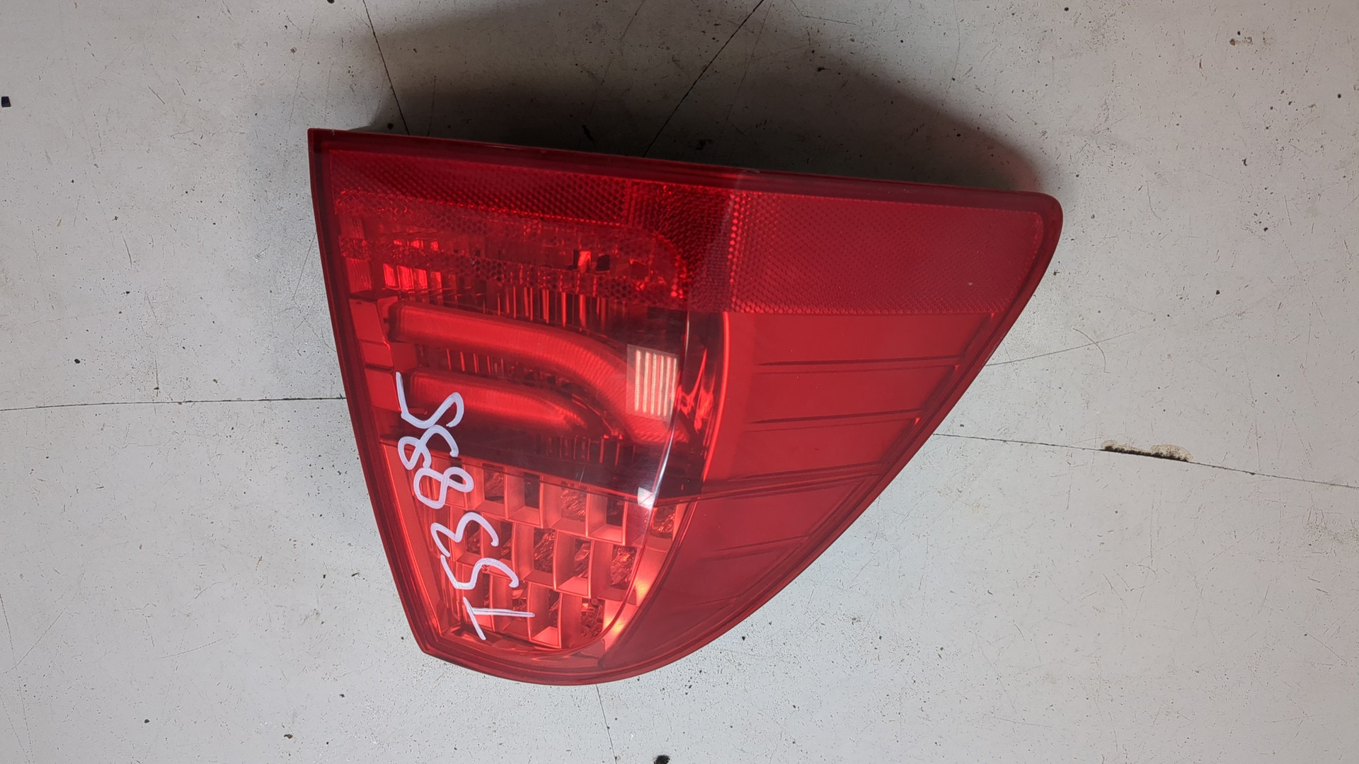 Фонарь задний левый