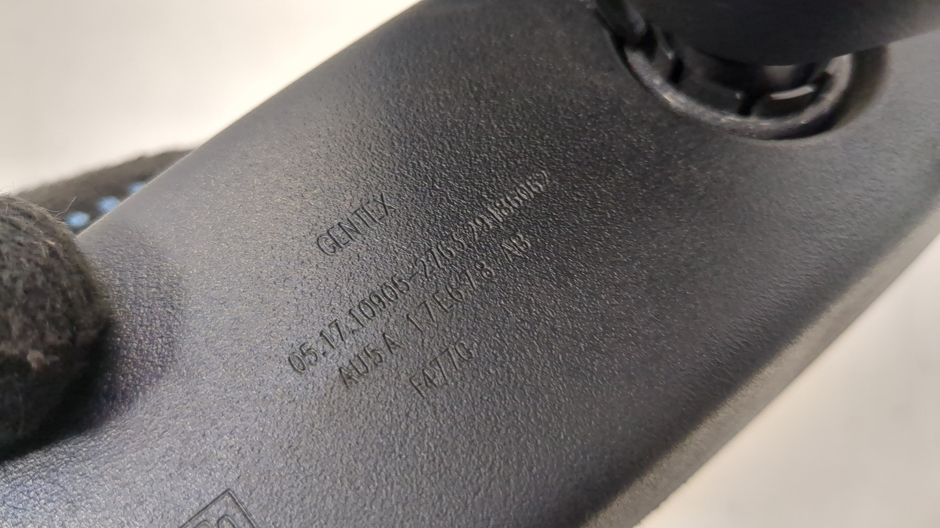 Зеркало заднего вида