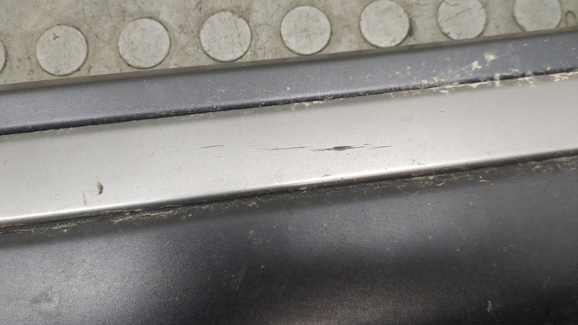 Молдинг двери