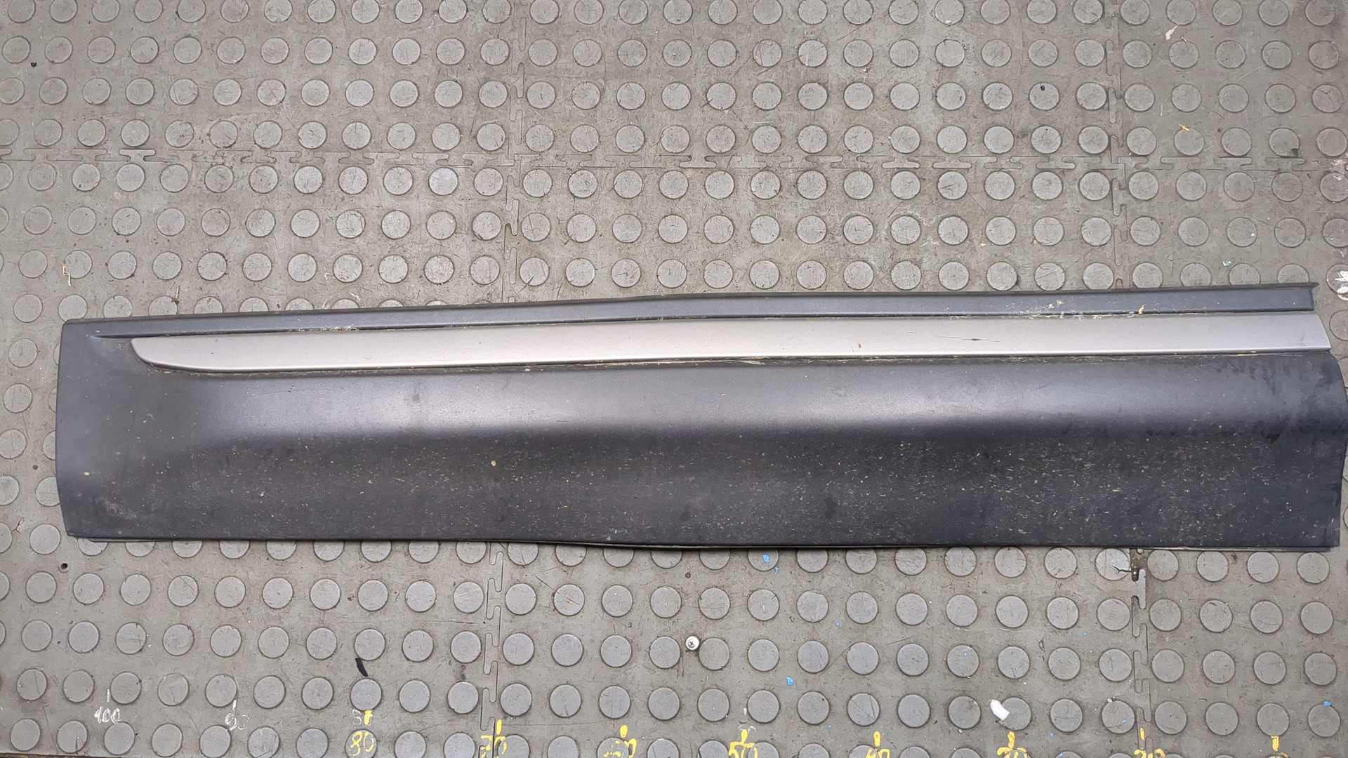 Молдинг двери