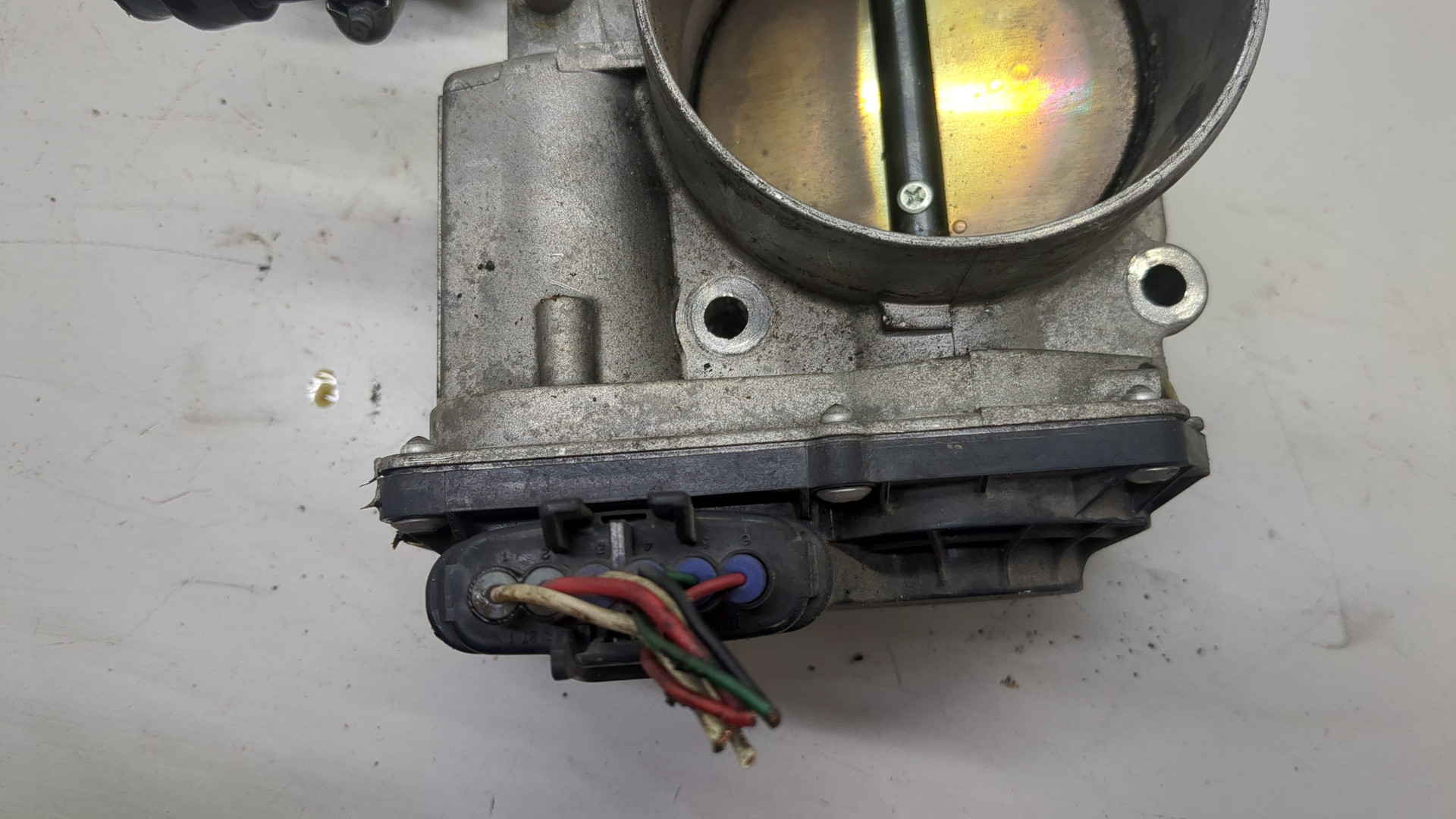 Заслонка дроссельная электрическая