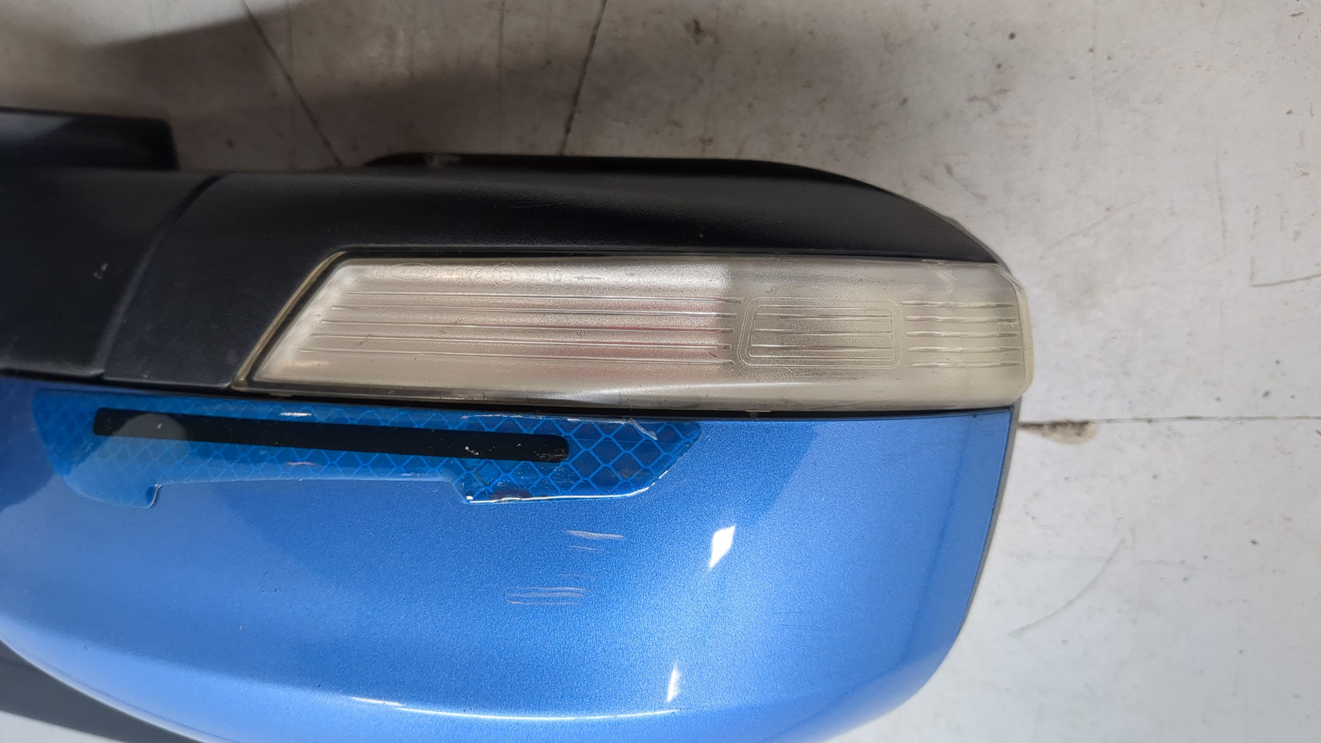 Зеркало правое электрическое