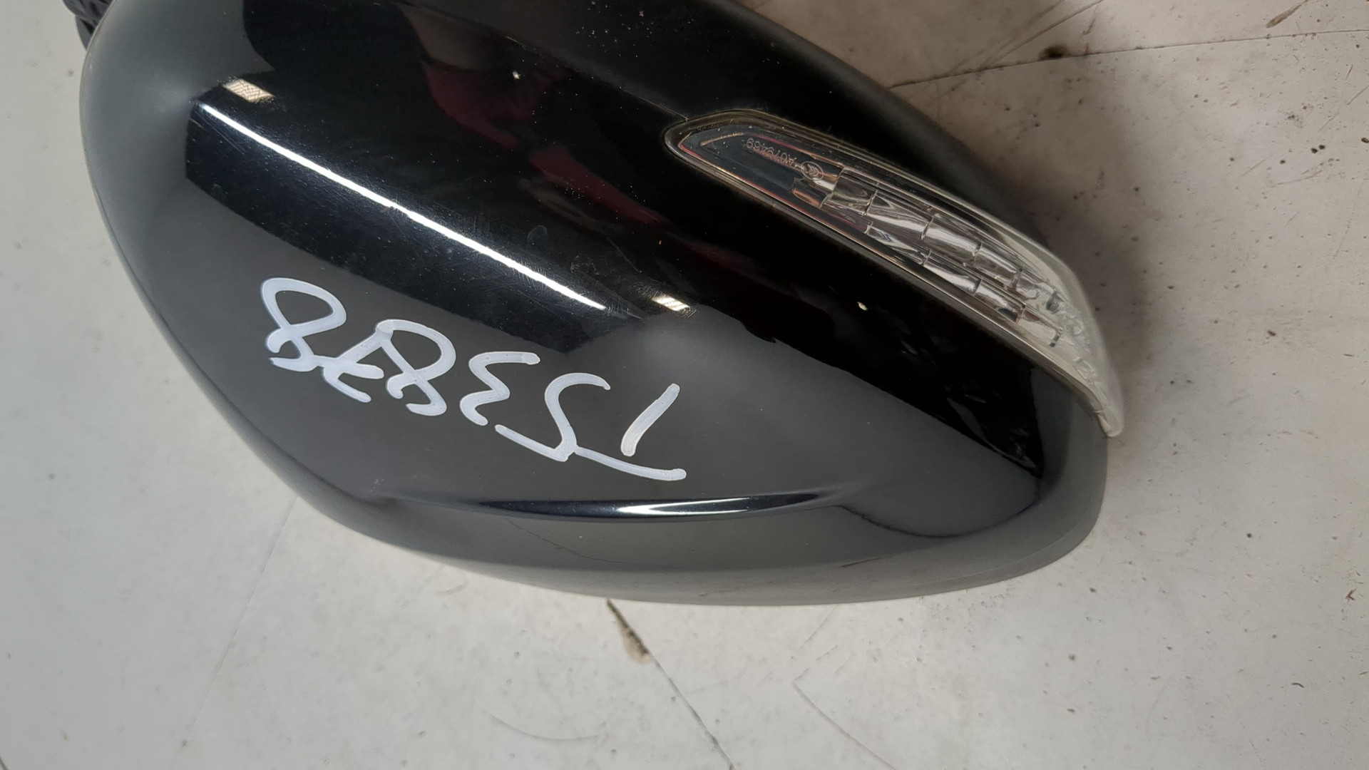 Зеркало правое электрическое