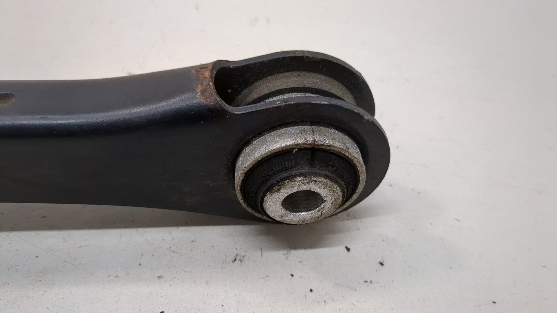 Рычаг задний