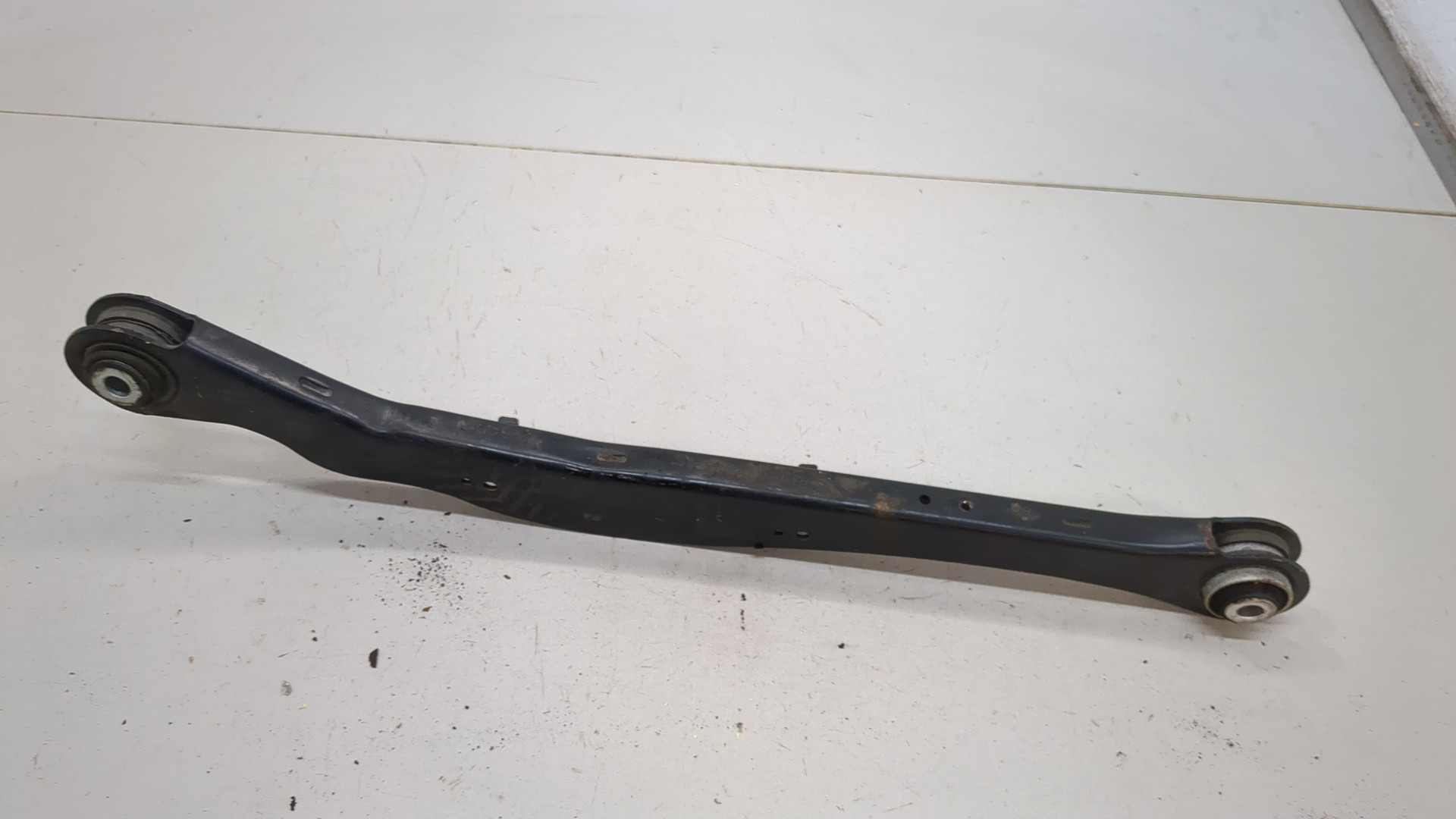 Рычаг задний