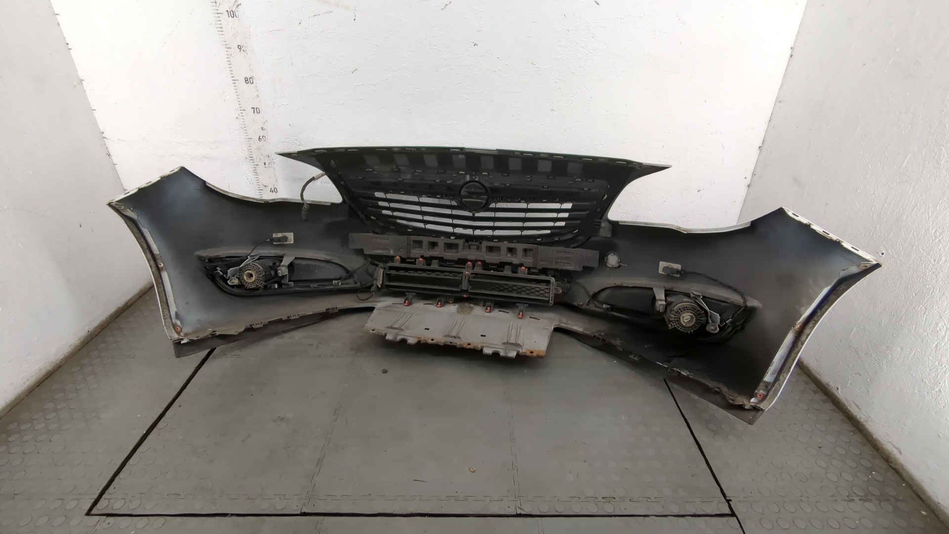 Бампер передний