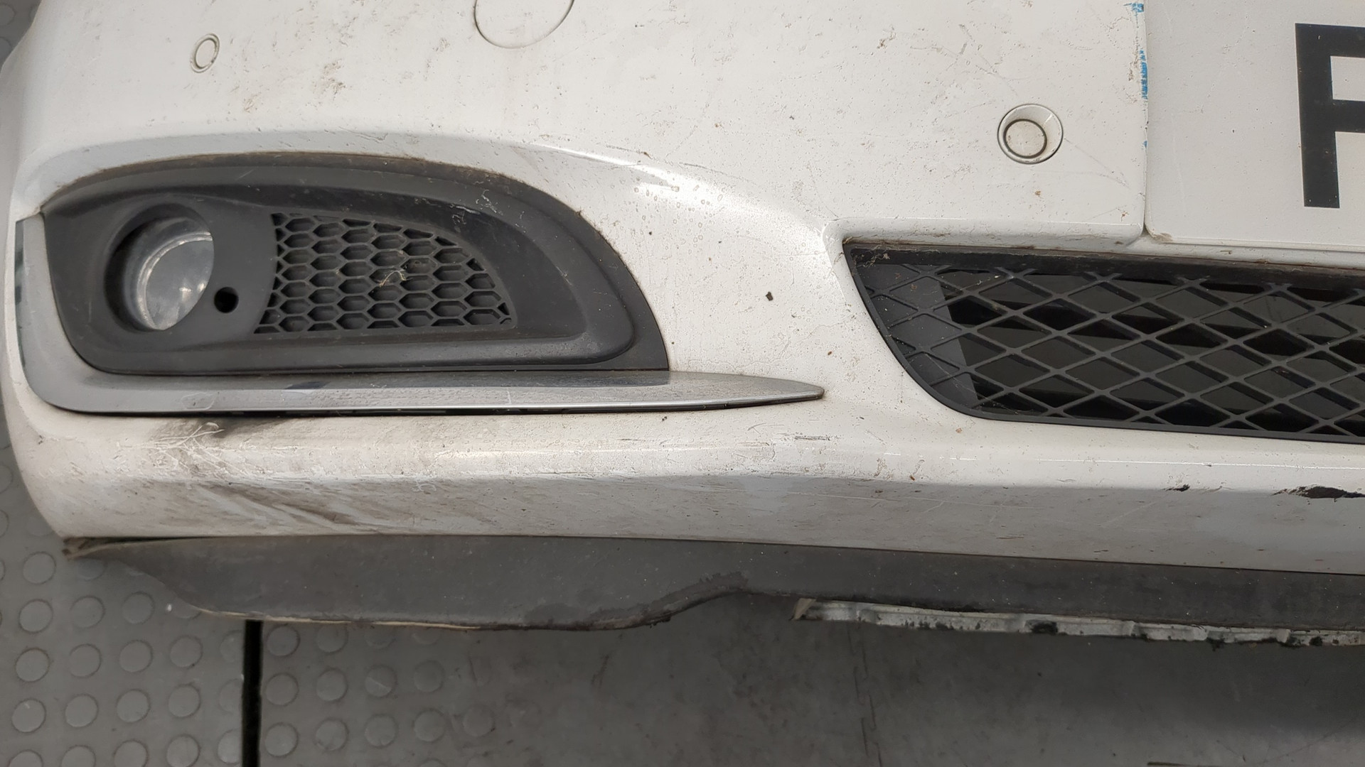 Бампер передний