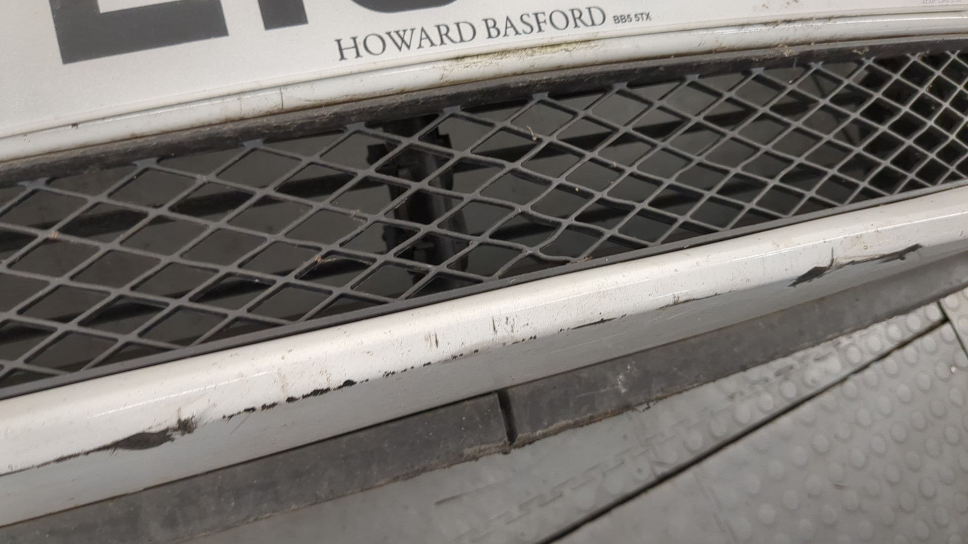 Бампер передний