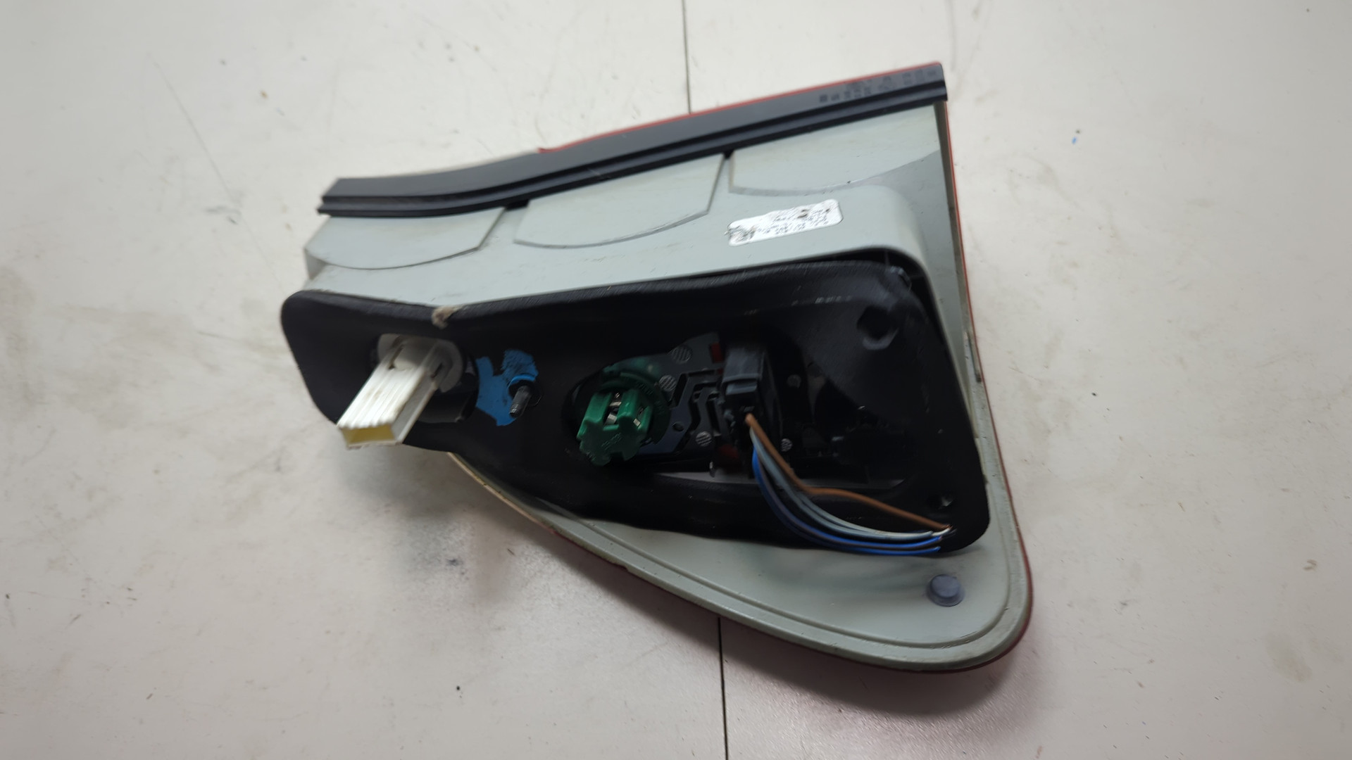 Фонарь задний правый