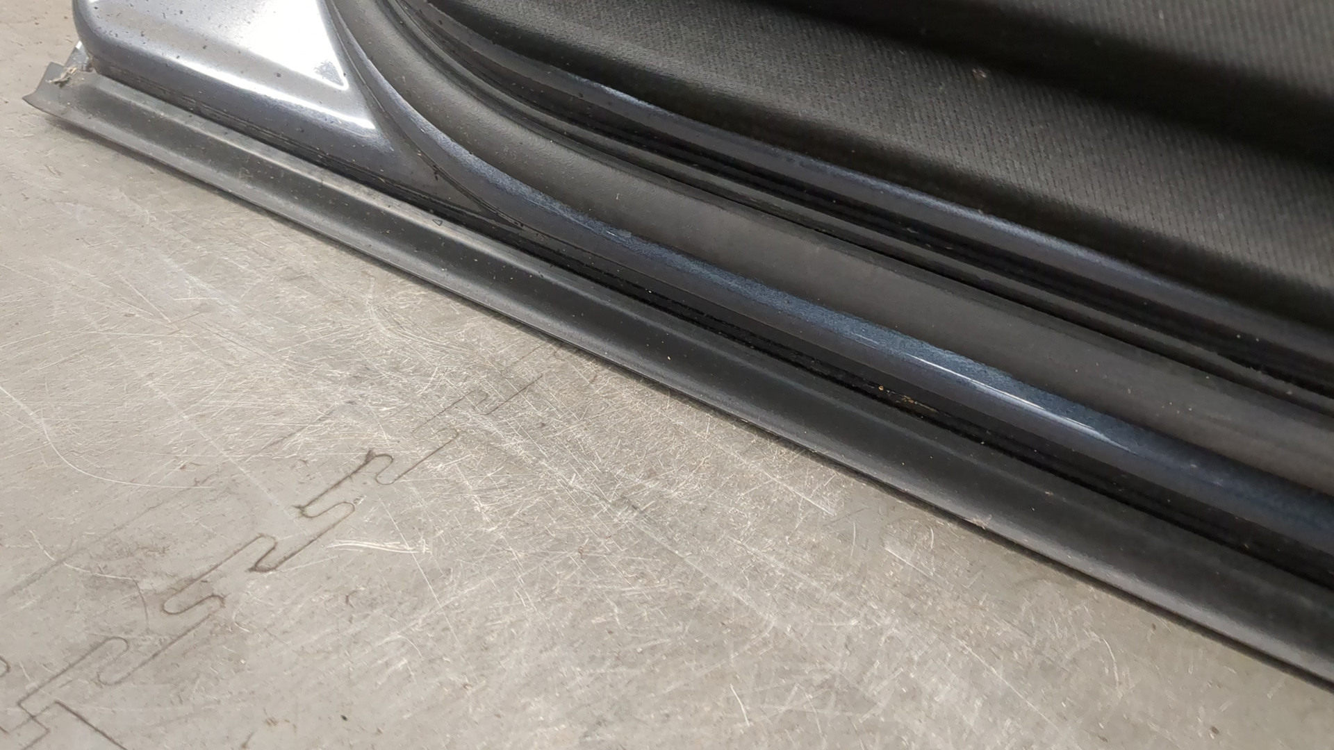 Дверь передняя левая