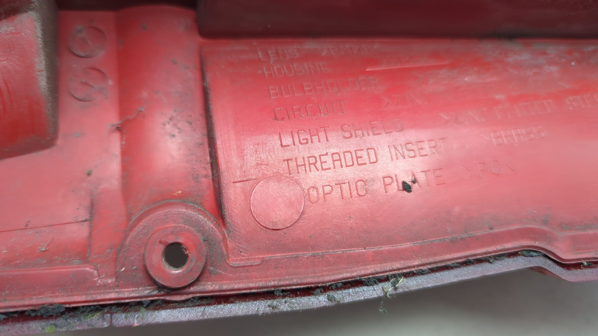 Фонарь задний правый