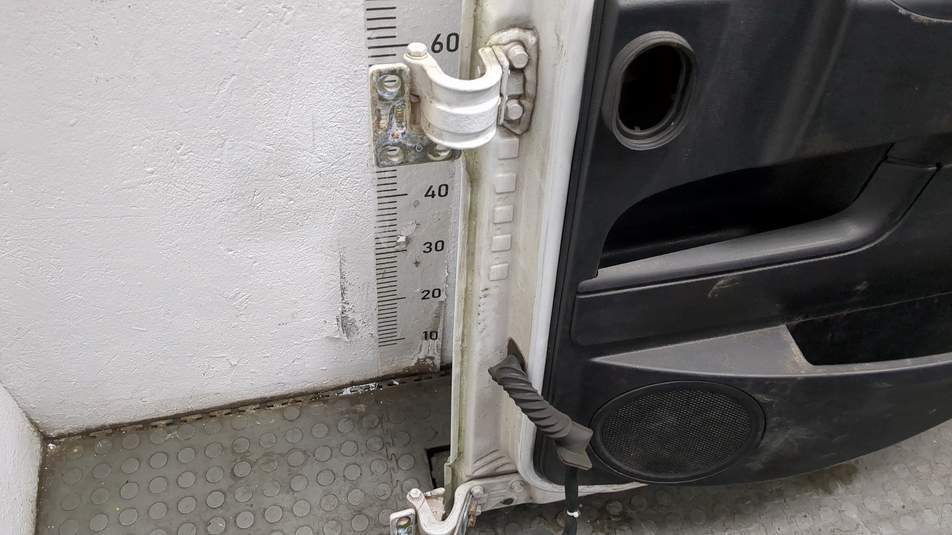 Дверь передняя правая