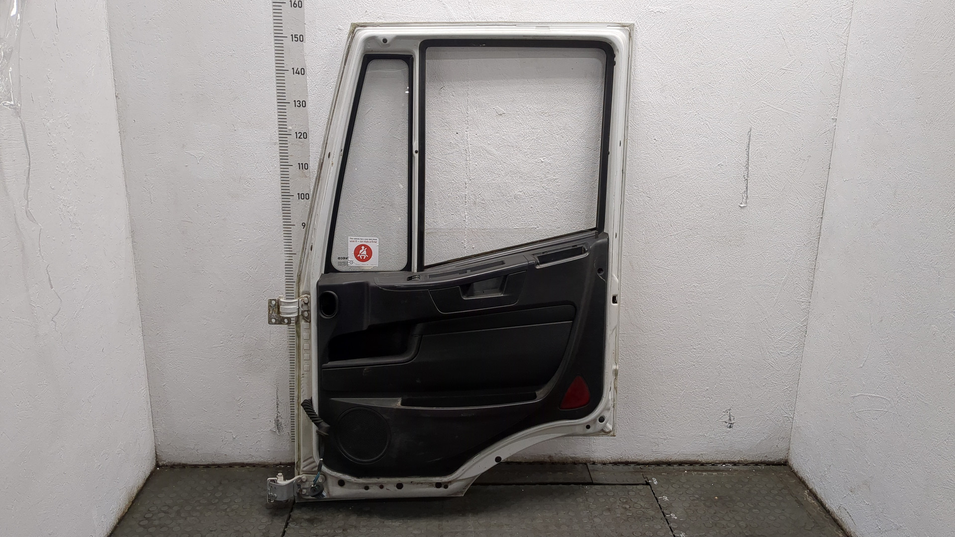 Дверь передняя правая