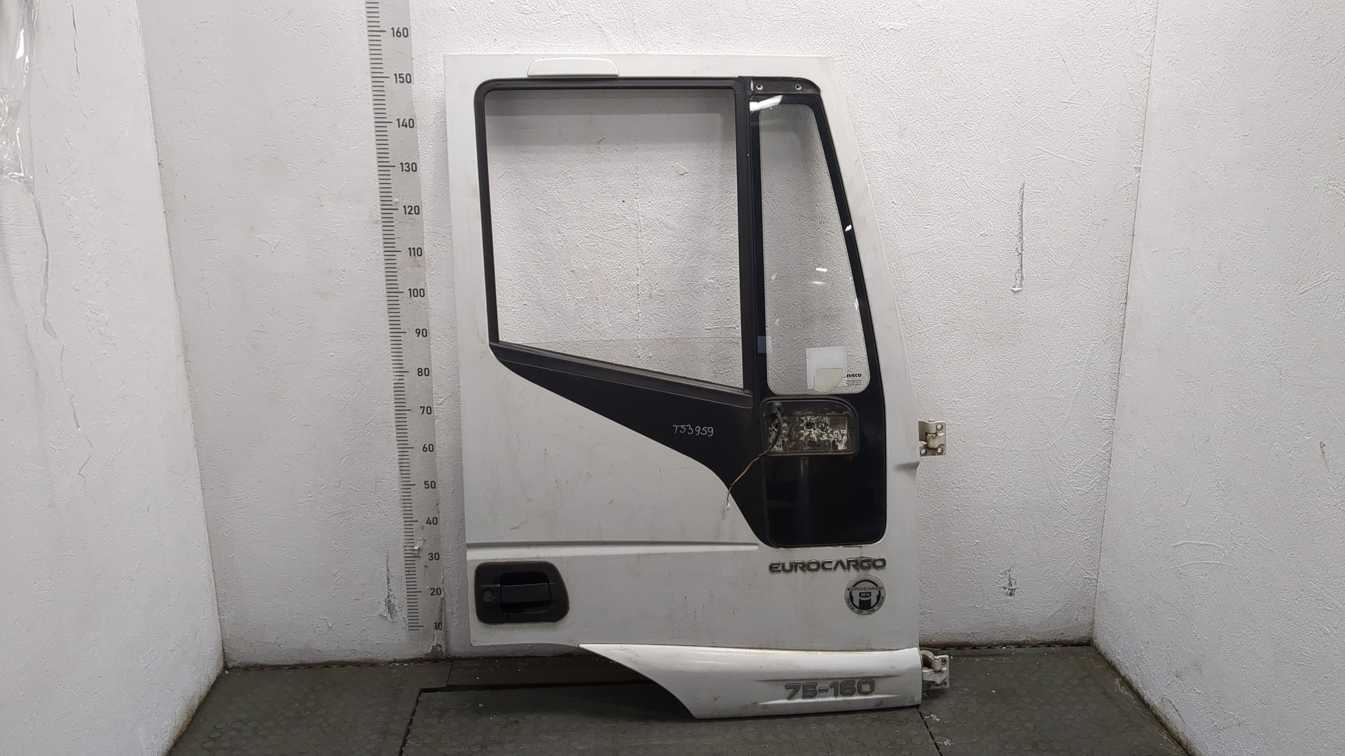 Дверь передняя правая