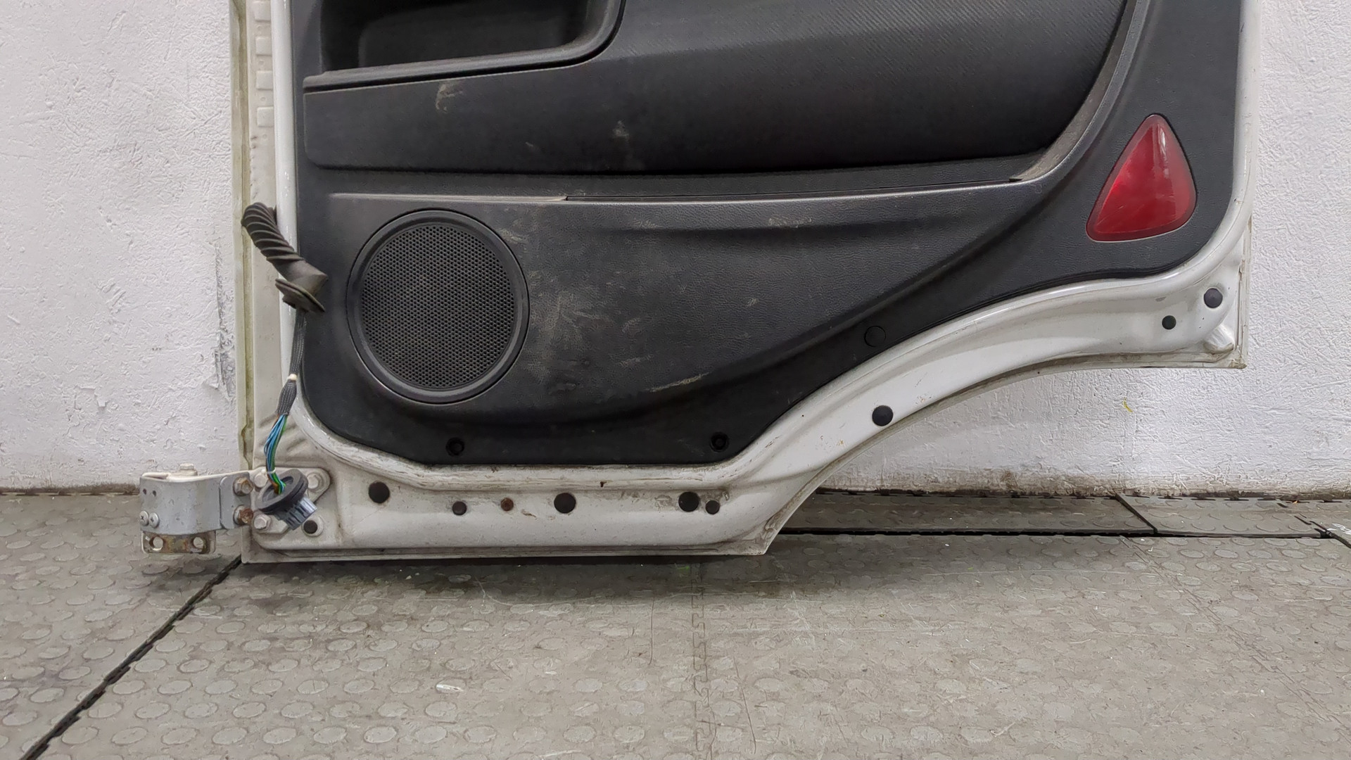 Дверь передняя правая