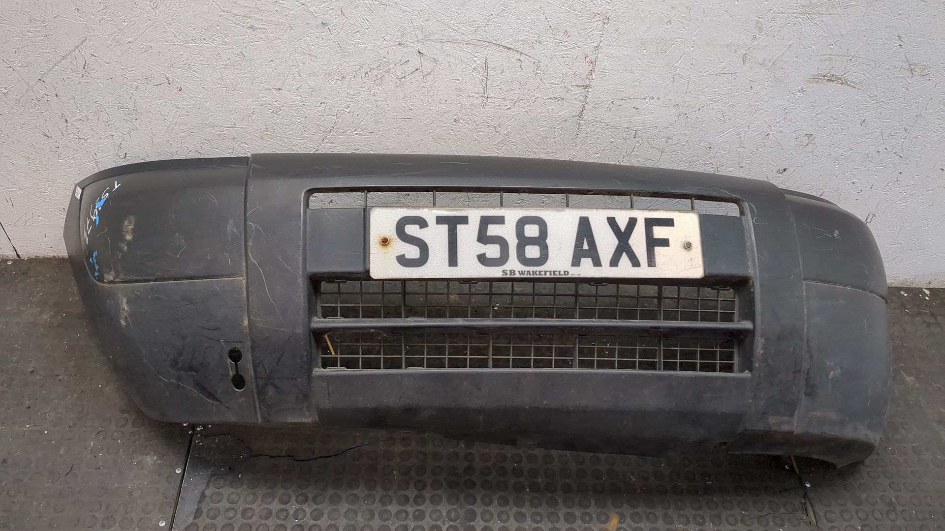 Бампер передний