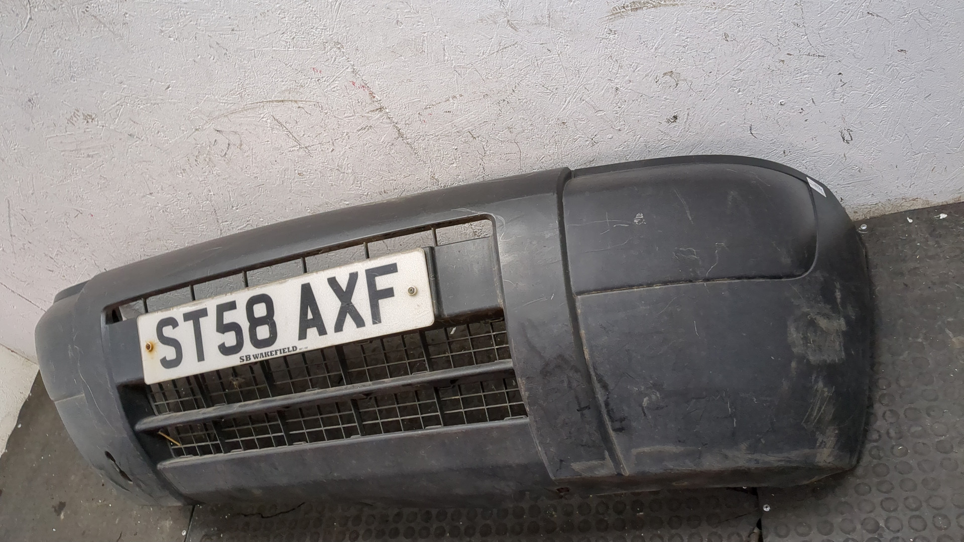 Бампер передний