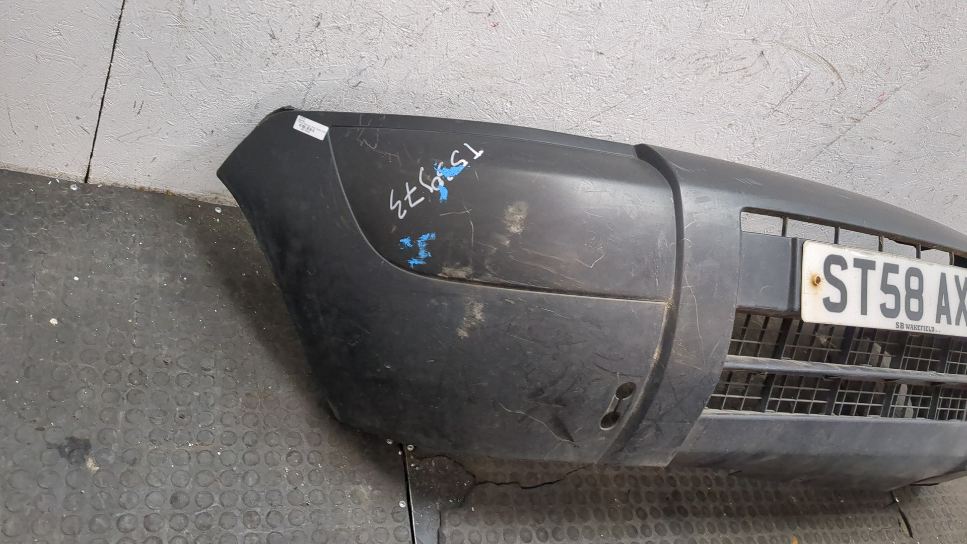 Бампер передний